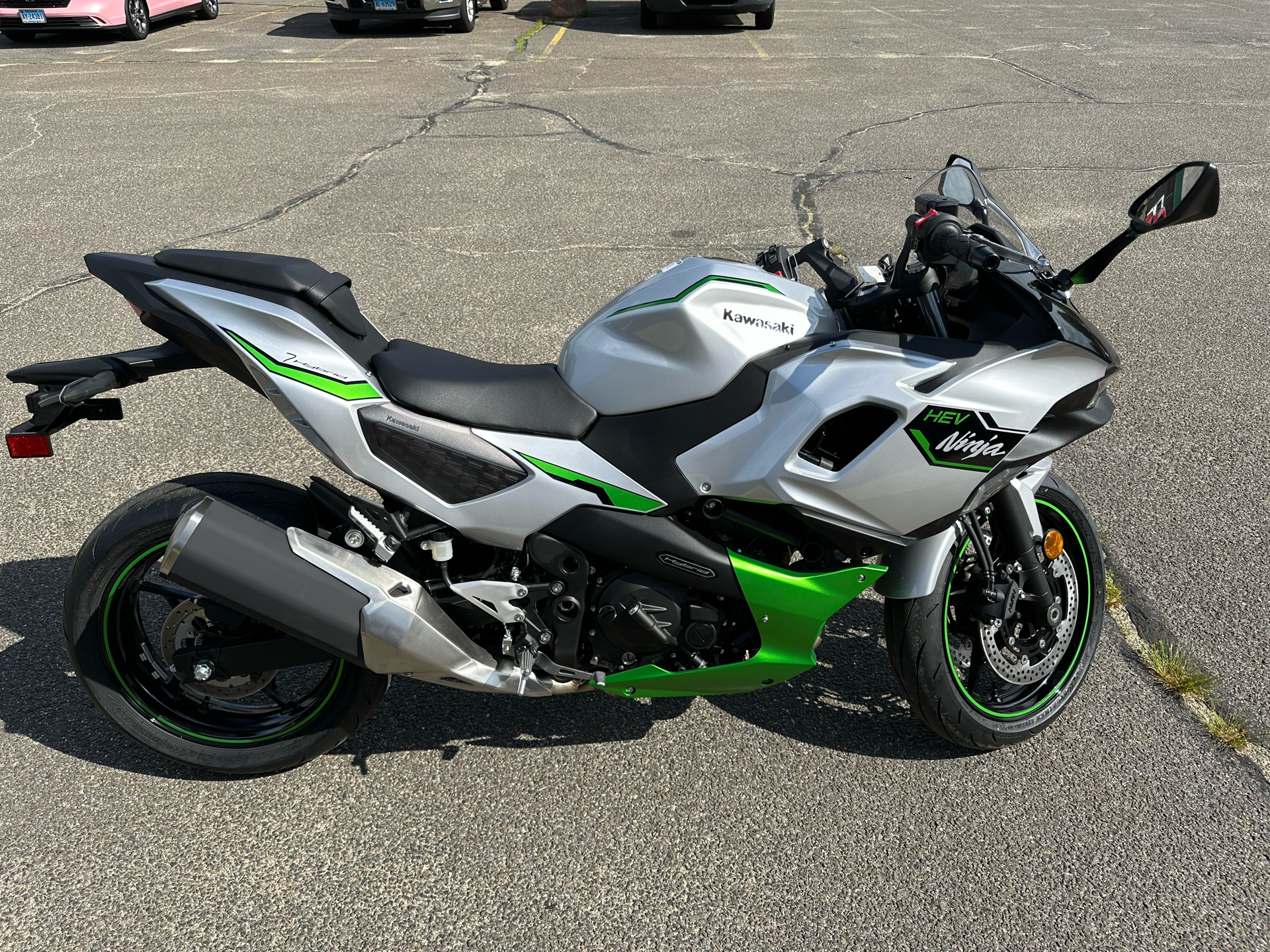 2024 Kawasaki Ninja 7 Hybrid ABS in Enfield, Connecticut - Photo 6