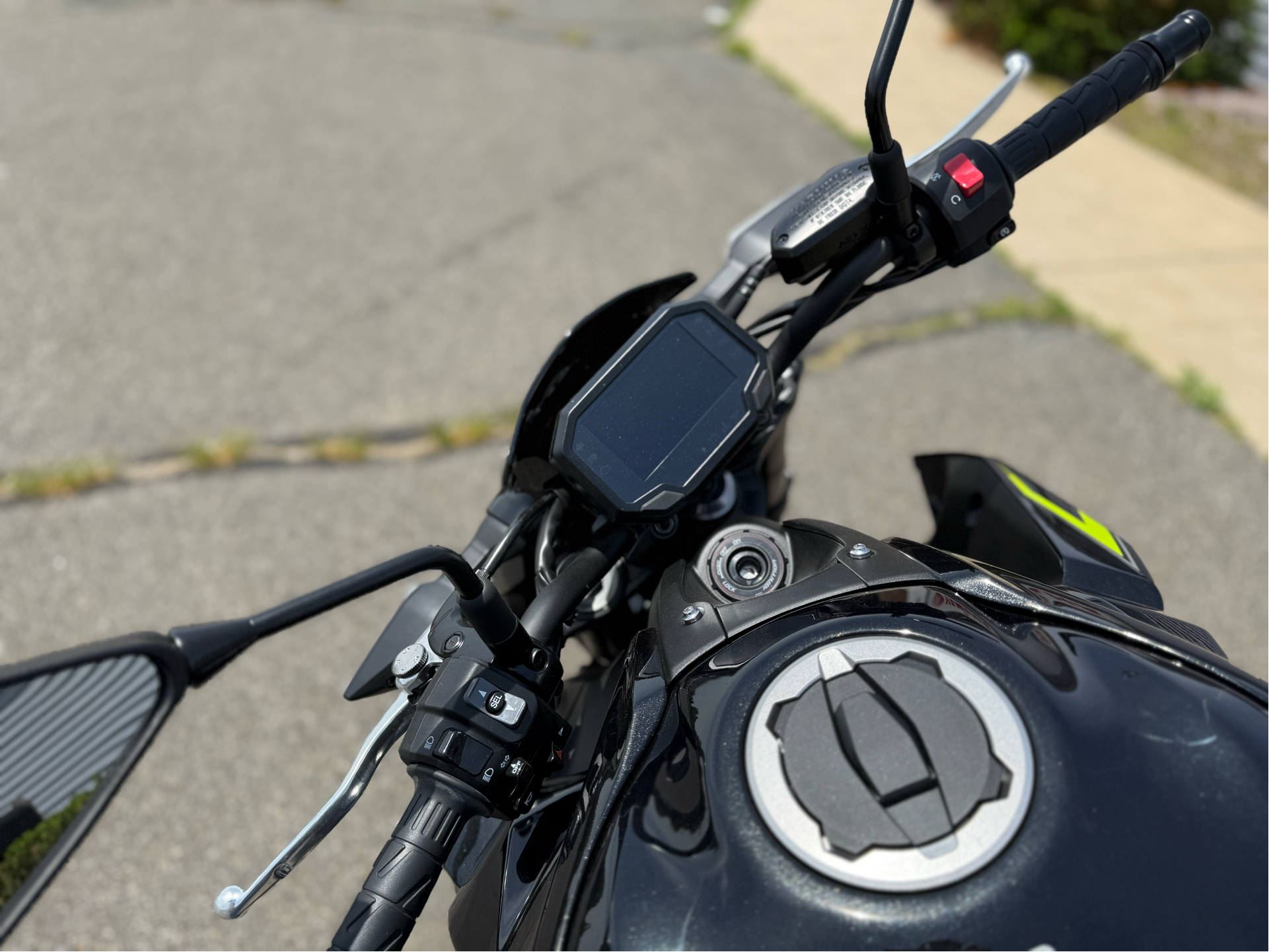 2024 Kawasaki Z900 ABS in Enfield, Connecticut - Photo 3