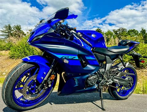 2024 Yamaha YZF-R7 in Enfield, Connecticut - Photo 6