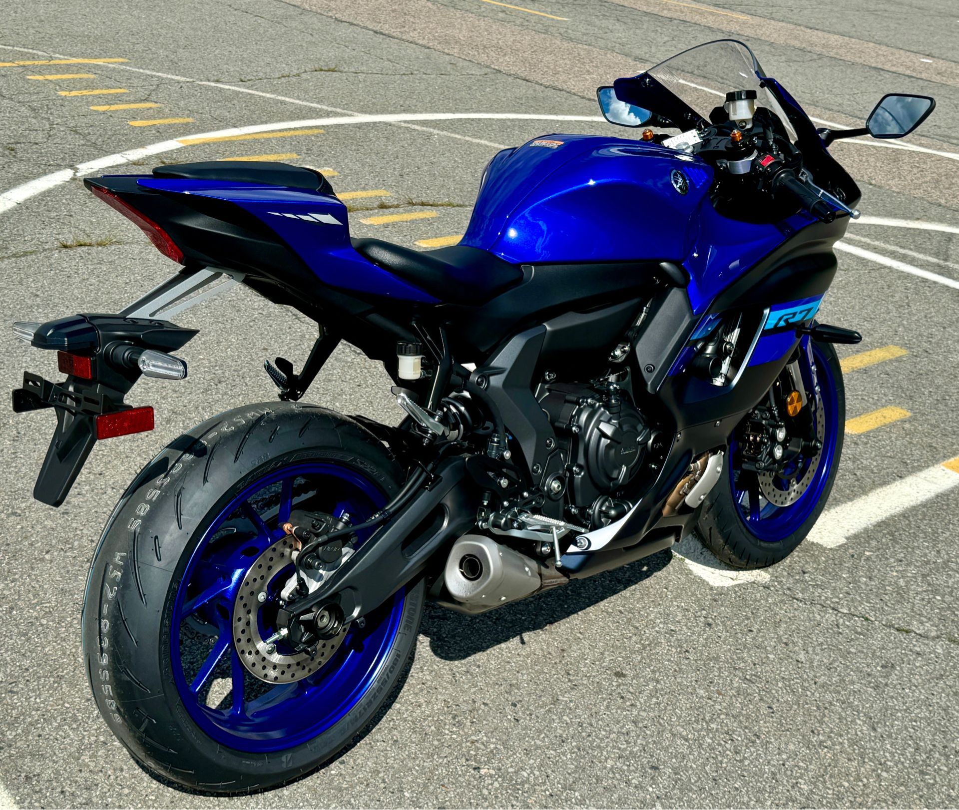 2024 Yamaha YZF-R7 in Enfield, Connecticut - Photo 10