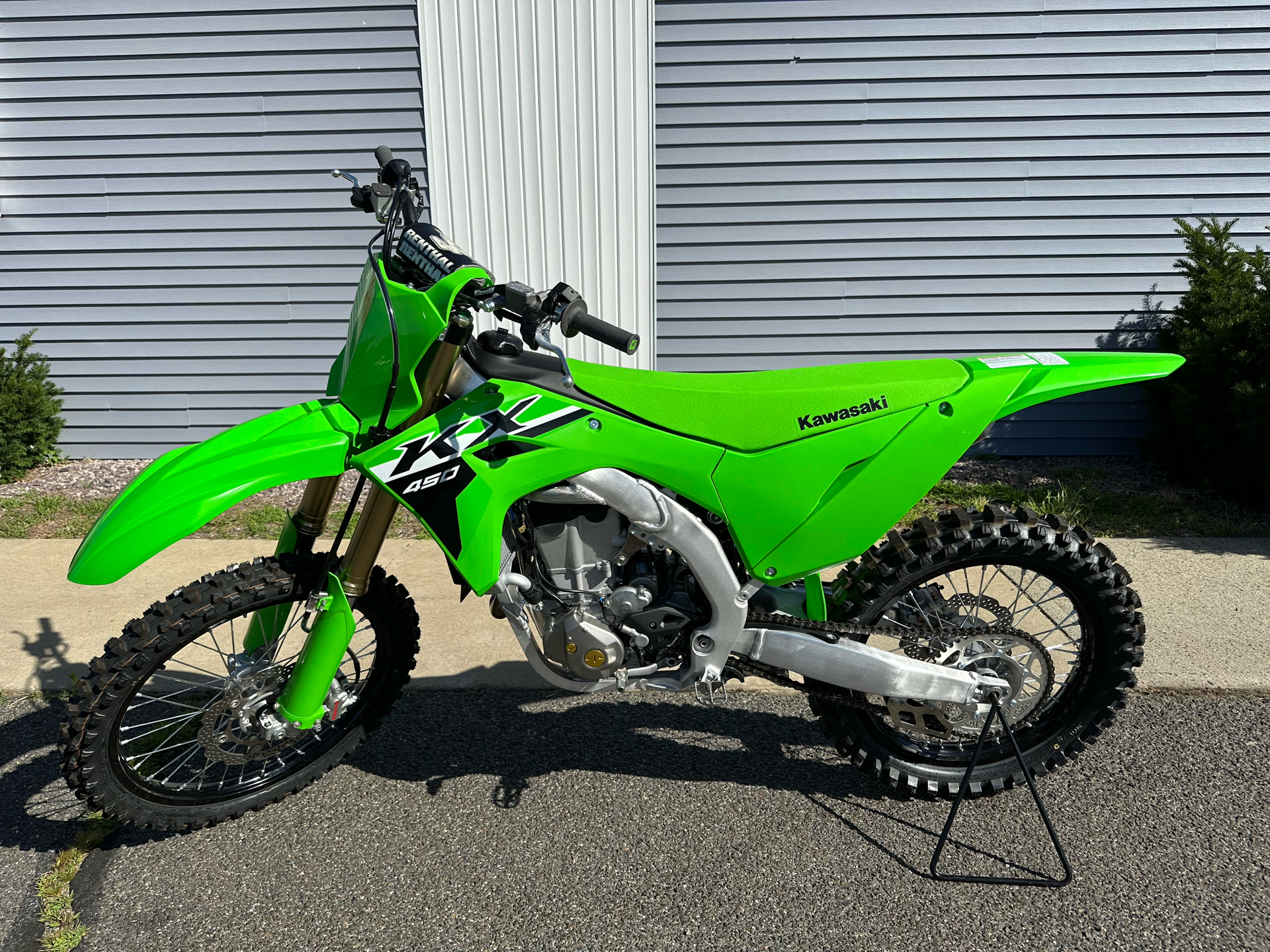 2024 Kawasaki KX 450 in Enfield, Connecticut - Photo 2
