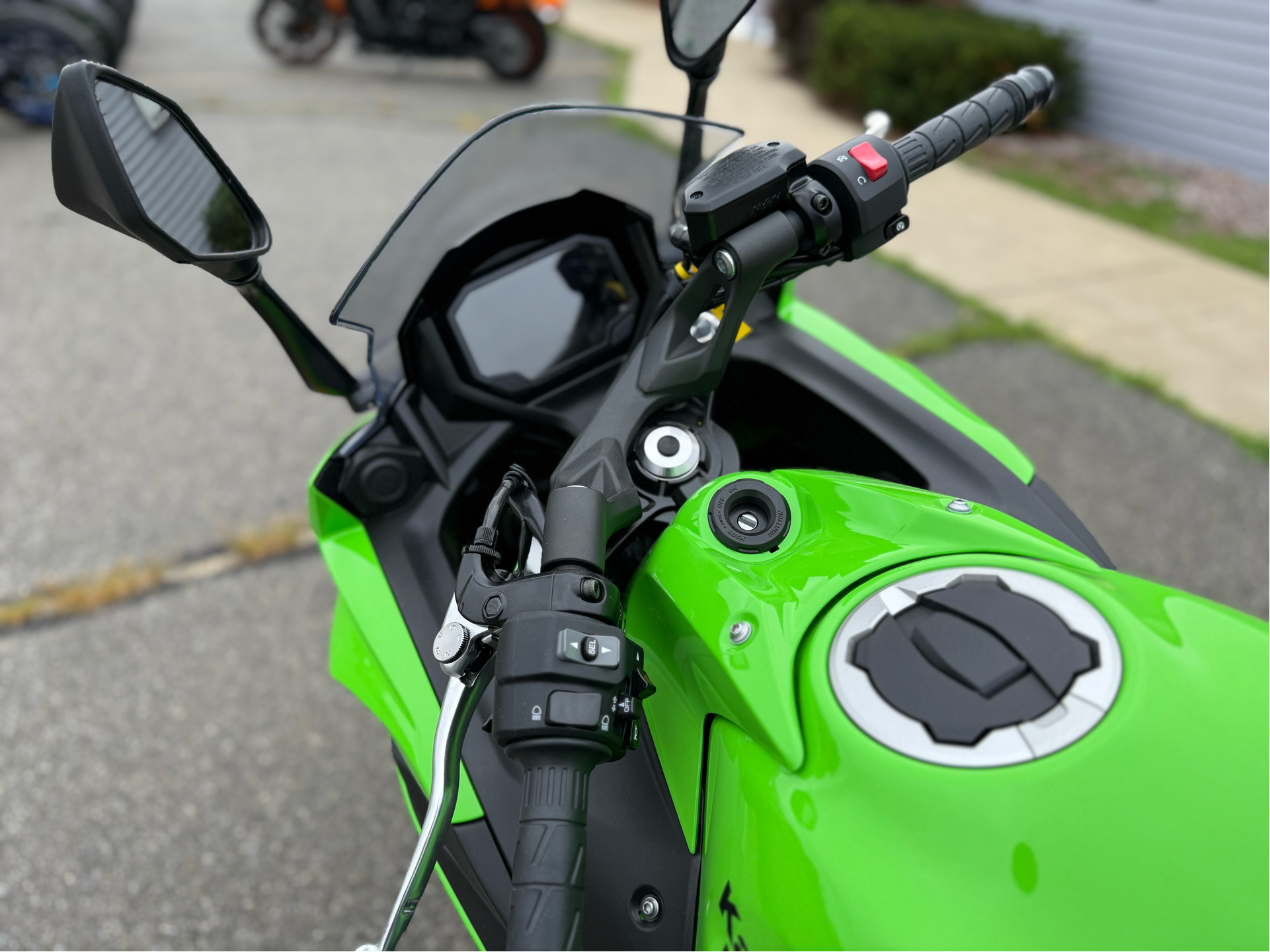 2025 Kawasaki Ninja 650 KRT Edition ABS in Enfield, Connecticut - Photo 2
