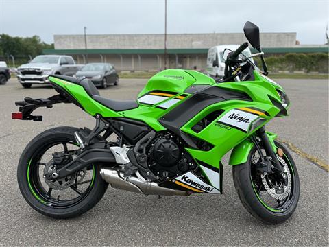 2025 Kawasaki Ninja 650 KRT Edition ABS in Enfield, Connecticut - Photo 6