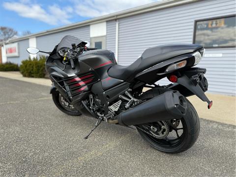2023 Kawasaki Ninja ZX-14R ABS in Enfield, Connecticut - Photo 2