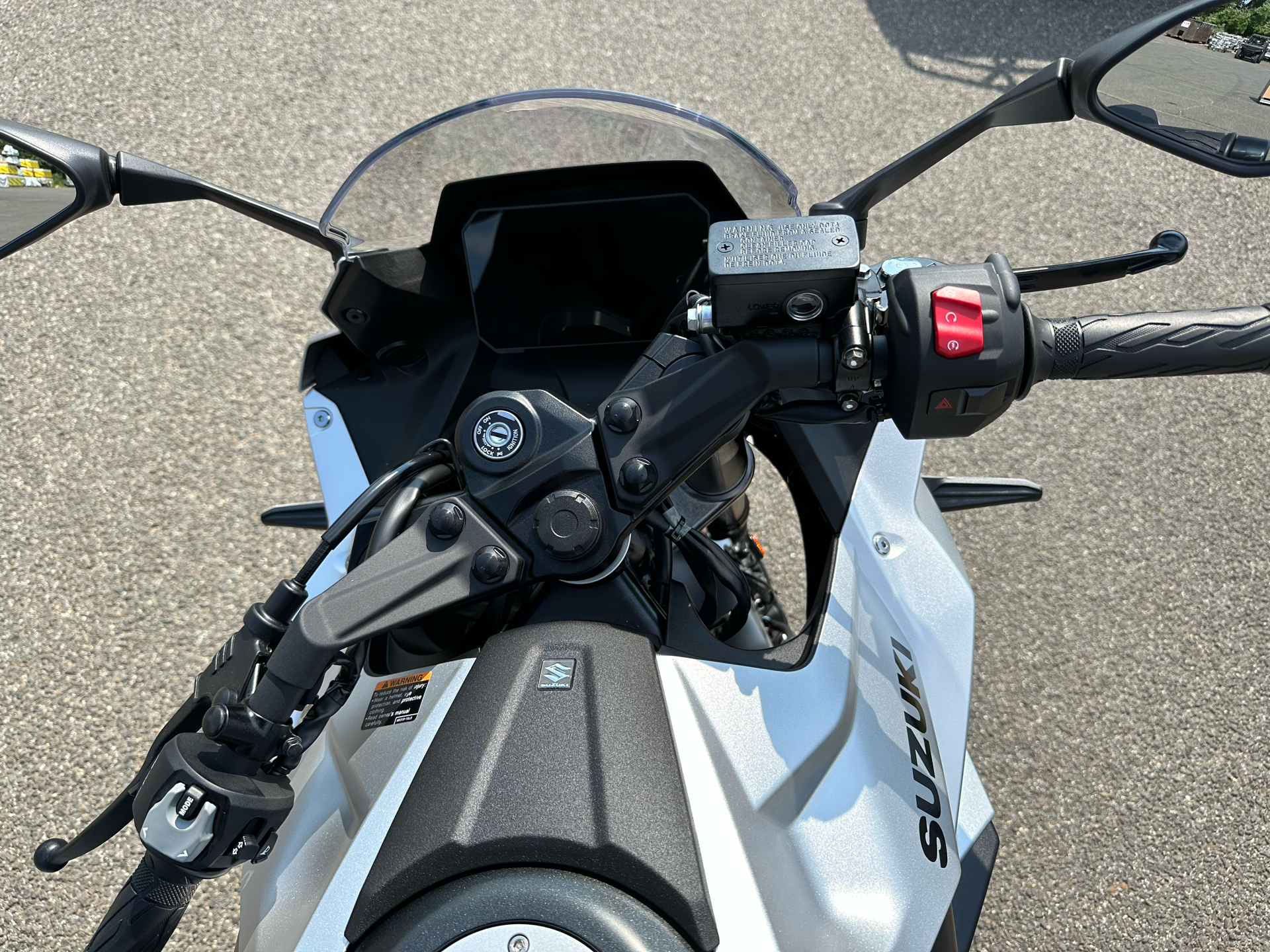 2024 Suzuki GSX-8R in Enfield, Connecticut - Photo 3
