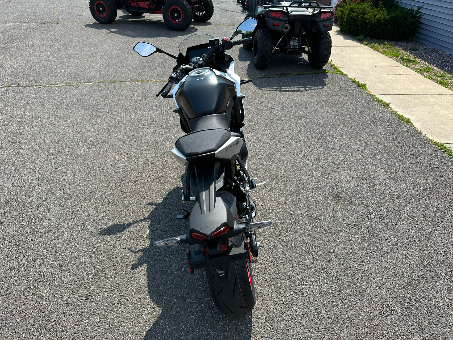 2024 Suzuki GSX-8R in Enfield, Connecticut - Photo 5