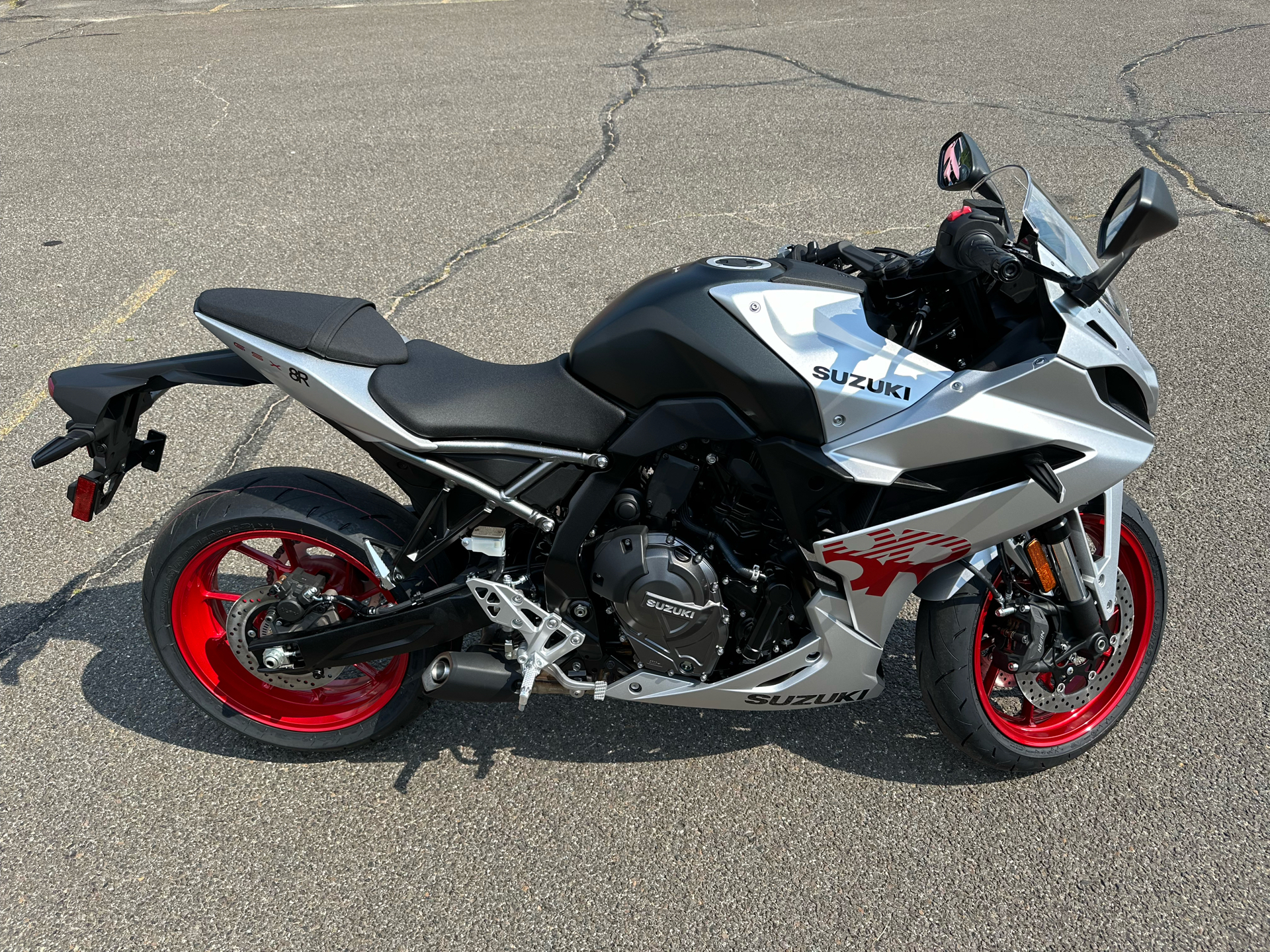 2024 Suzuki GSX-8R in Enfield, Connecticut - Photo 7
