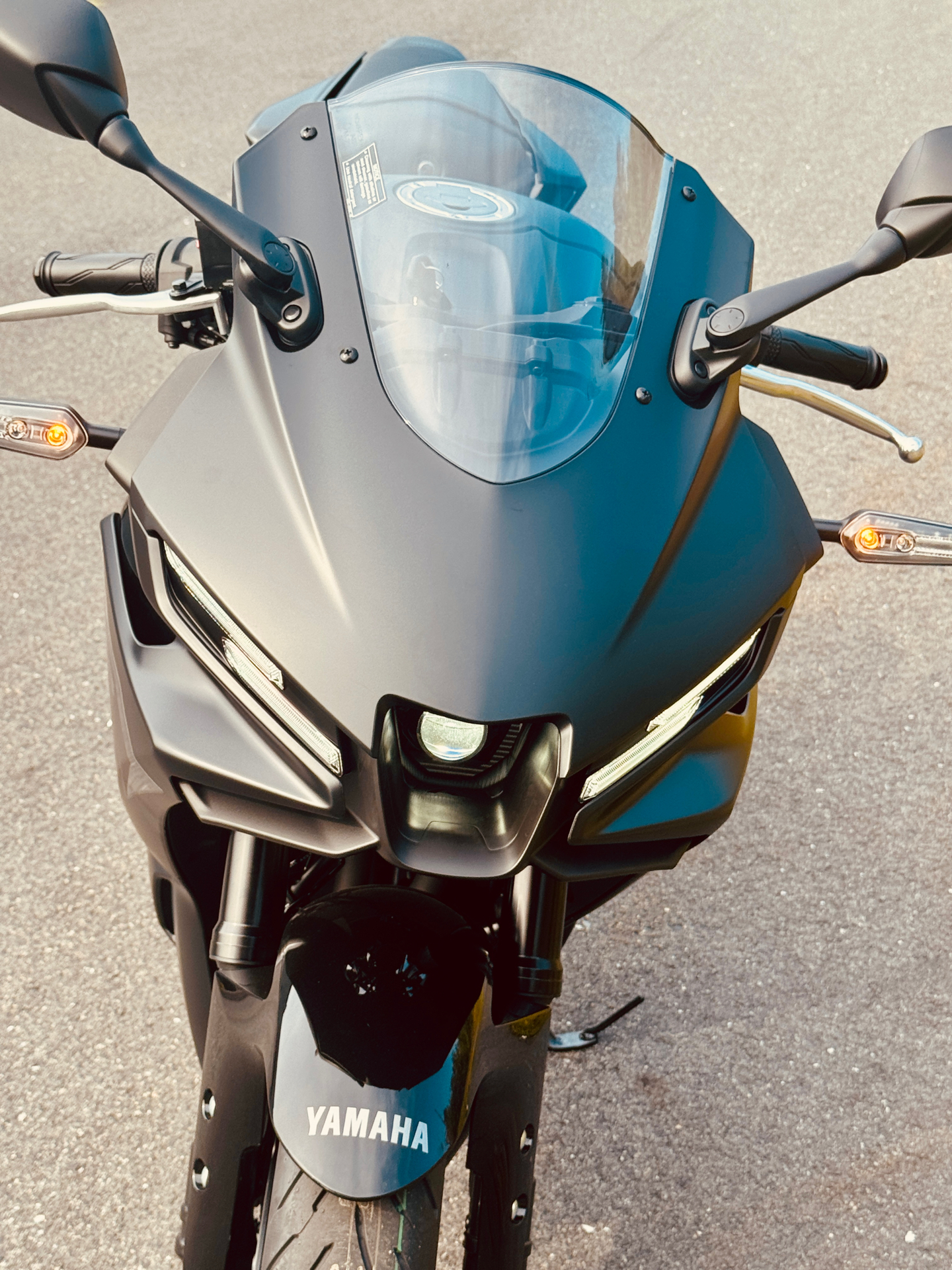 2025 Yamaha YZF-R3 in Enfield, Connecticut - Photo 2