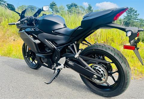 2025 Yamaha YZF-R3 in Enfield, Connecticut - Photo 19