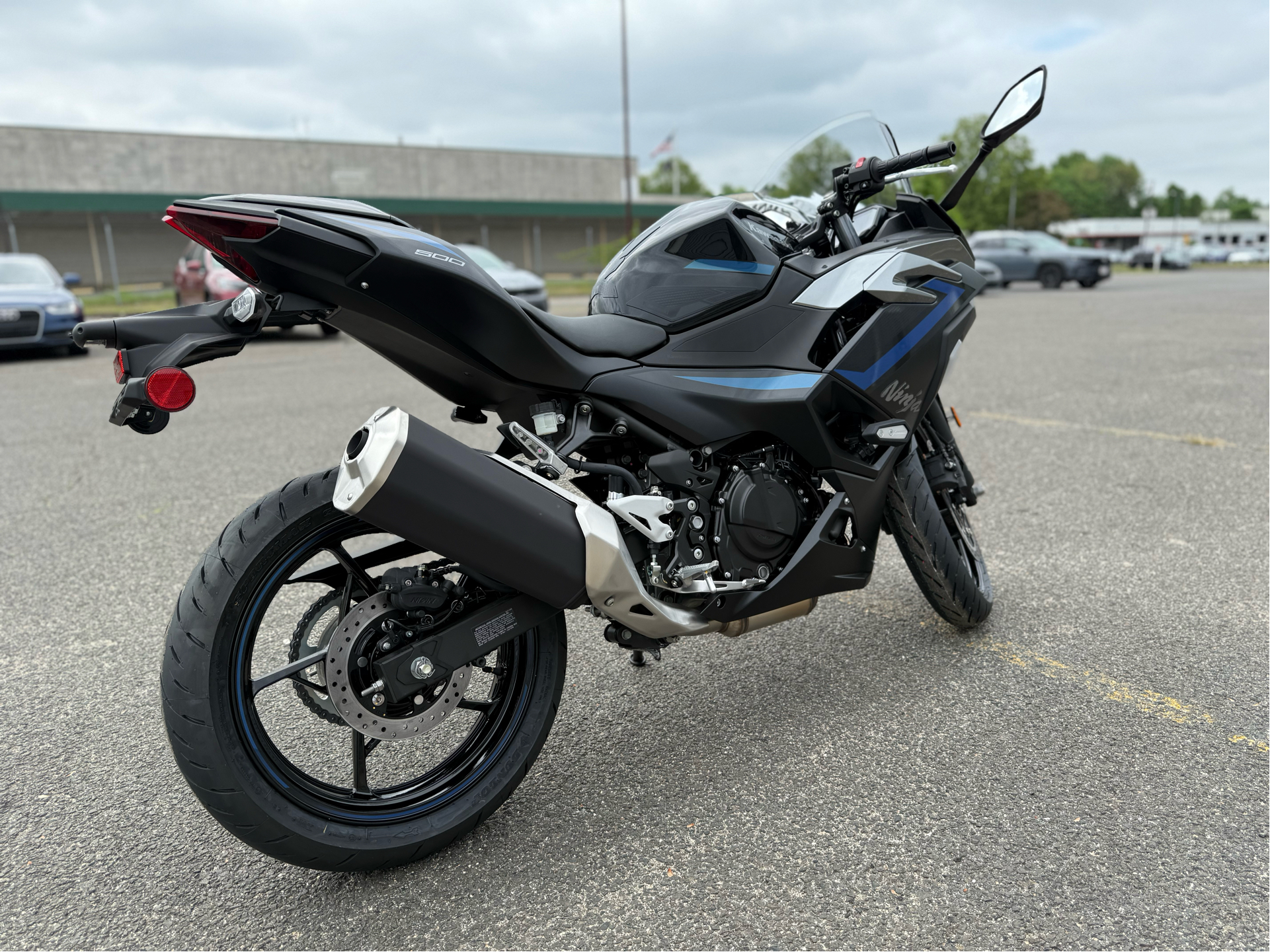 2025 Kawasaki Ninja 500 SE ABS in Enfield, Connecticut - Photo 6