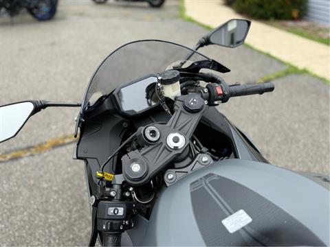2025 Kawasaki Ninja ZX-6R ABS in Enfield, Connecticut - Photo 3