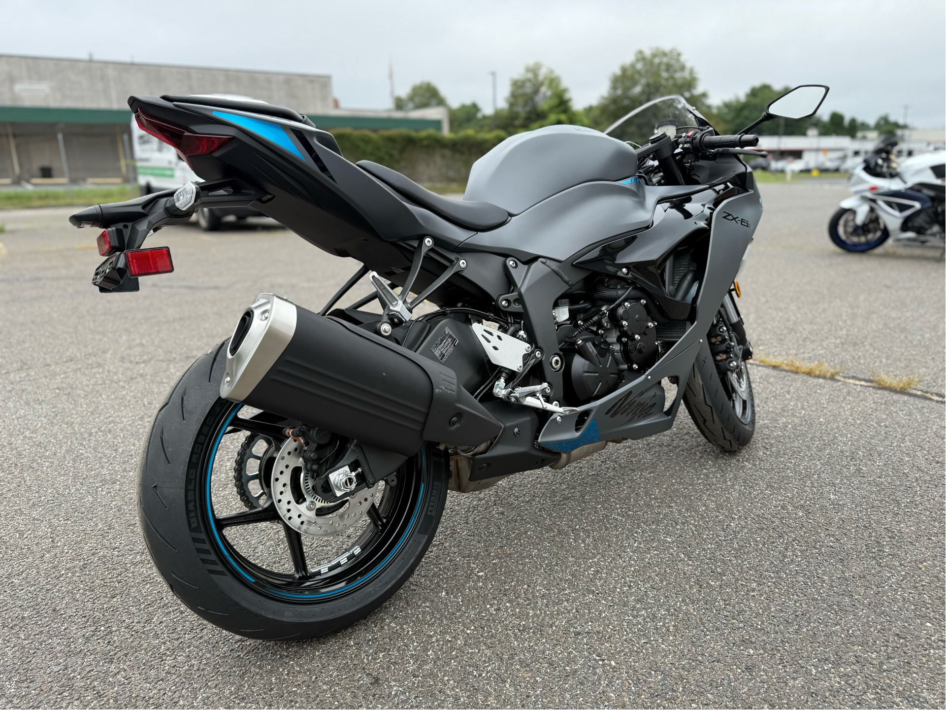 2025 Kawasaki Ninja ZX-6R ABS in Enfield, Connecticut - Photo 6