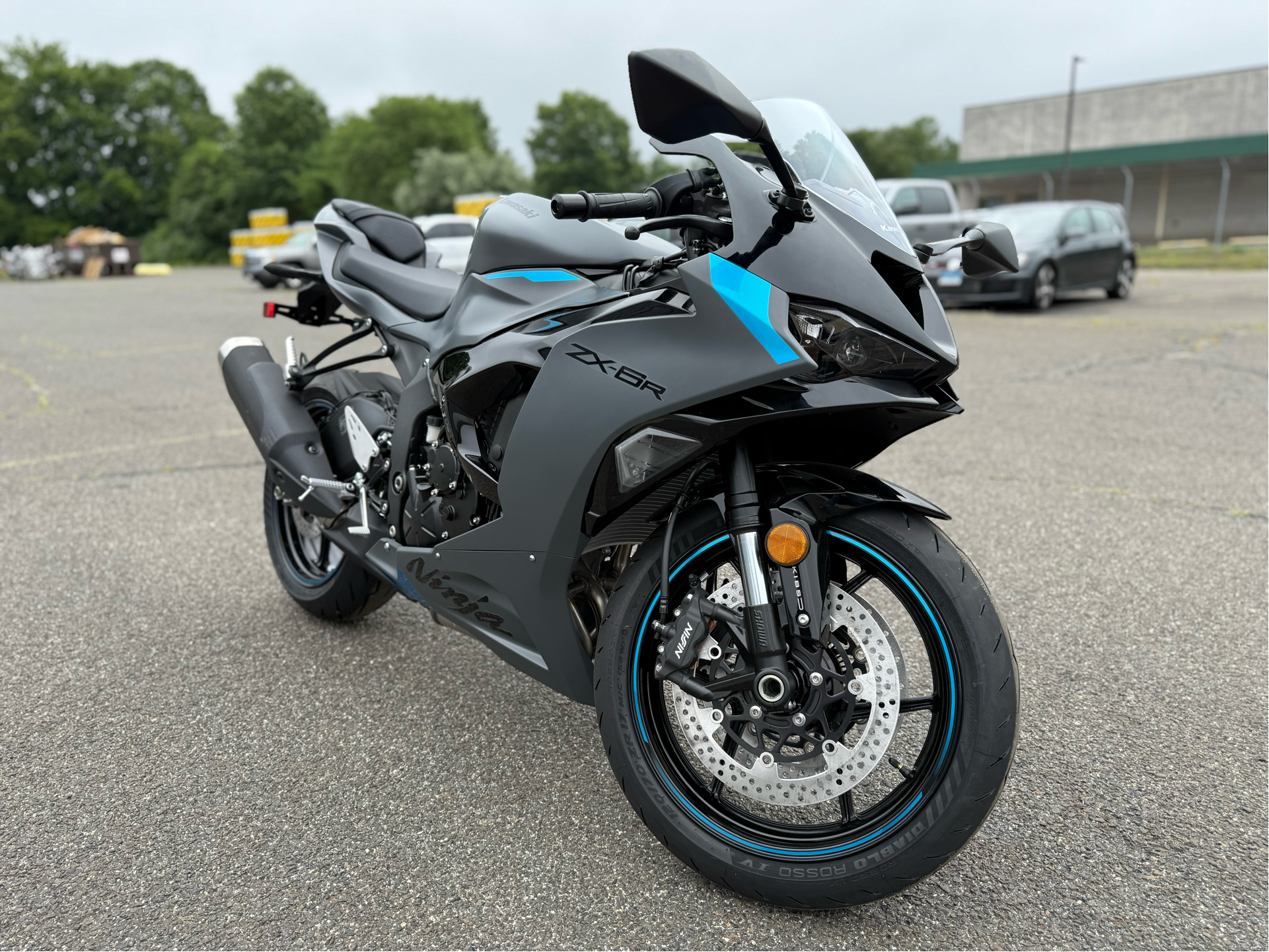 2025 Kawasaki Ninja ZX-6R ABS in Enfield, Connecticut - Photo 8