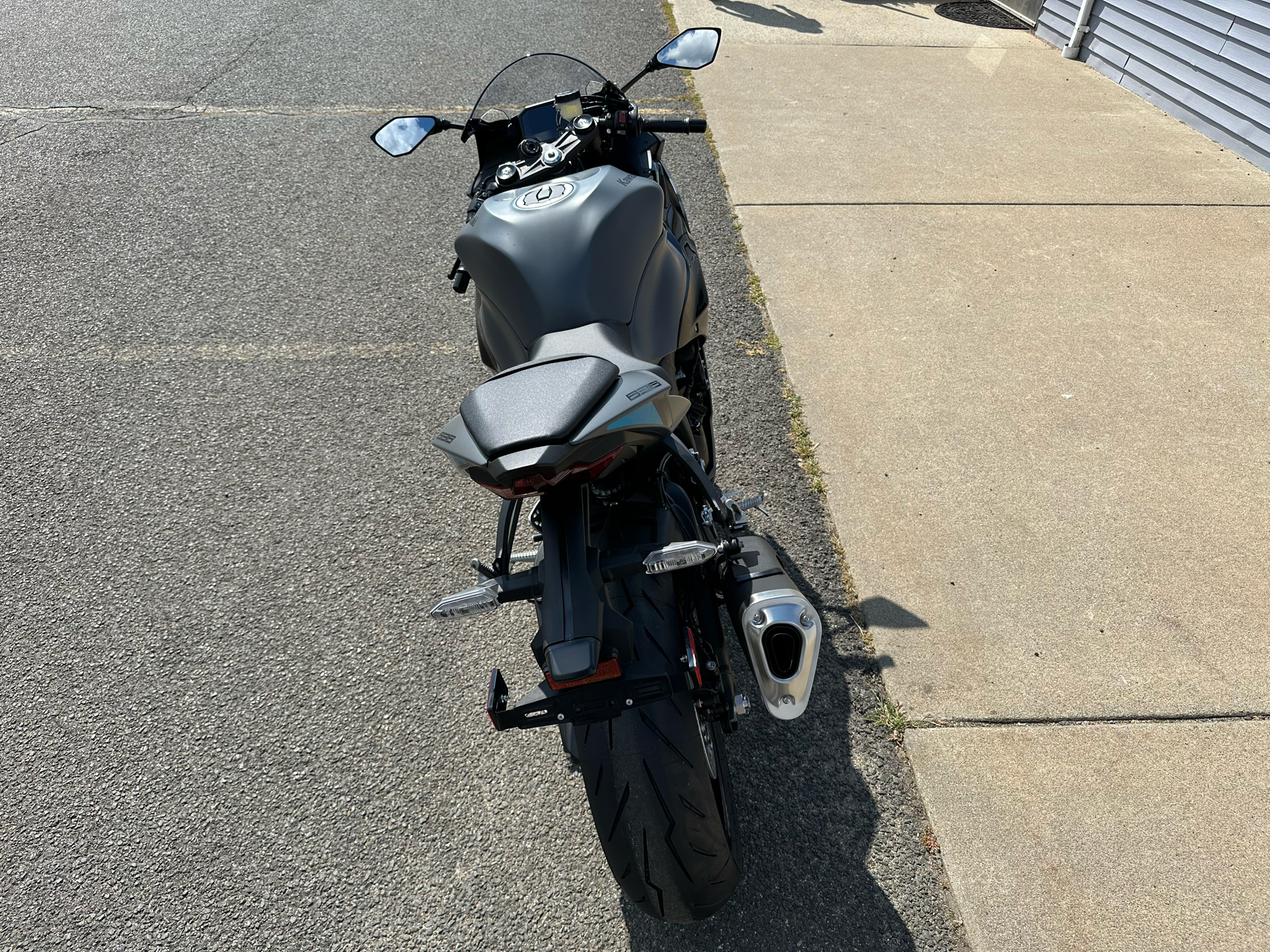 2025 Kawasaki Ninja ZX-6R ABS in Enfield, Connecticut - Photo 5