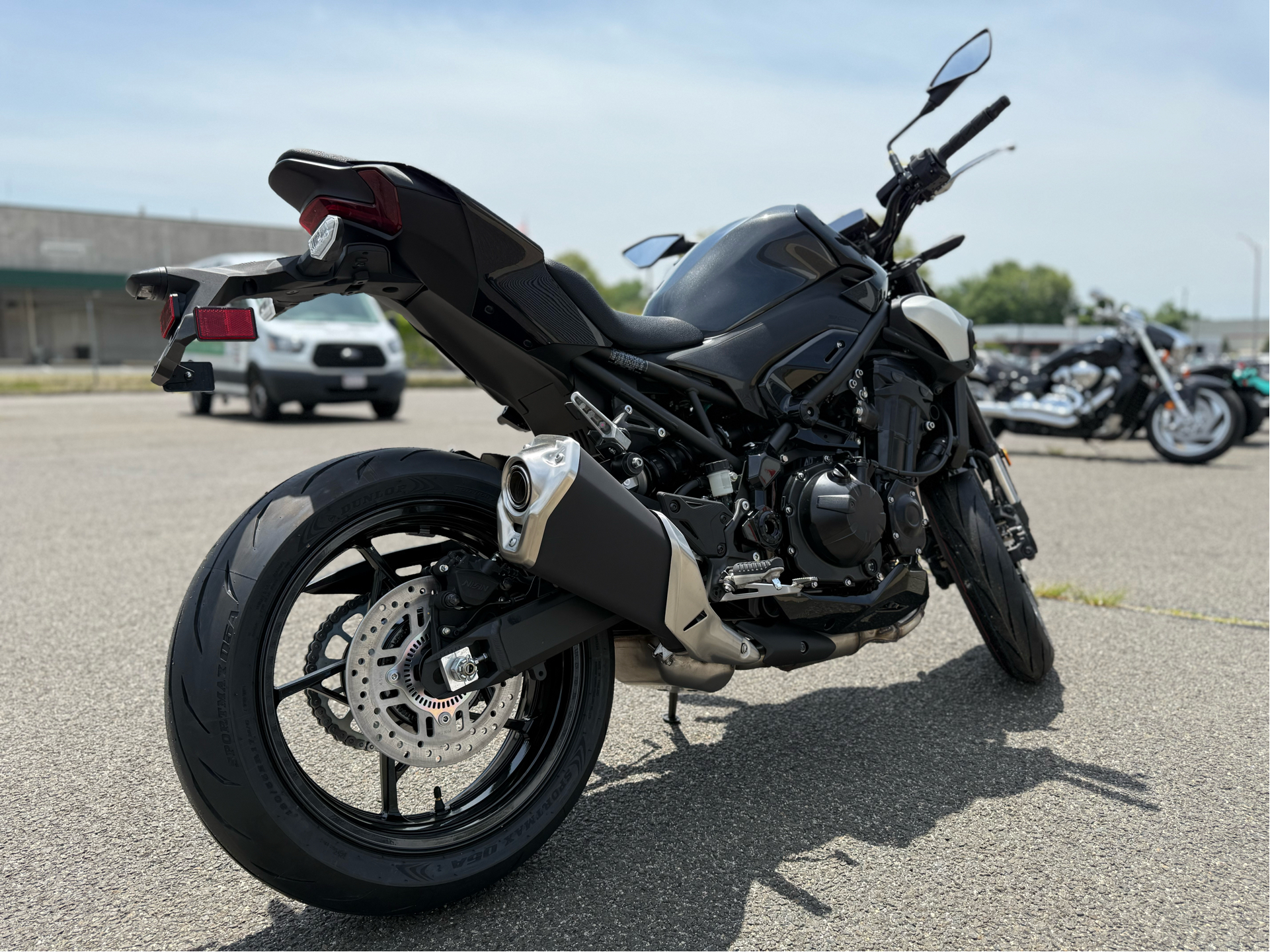 2025 Kawasaki Z900 ABS in Enfield, Connecticut - Photo 6