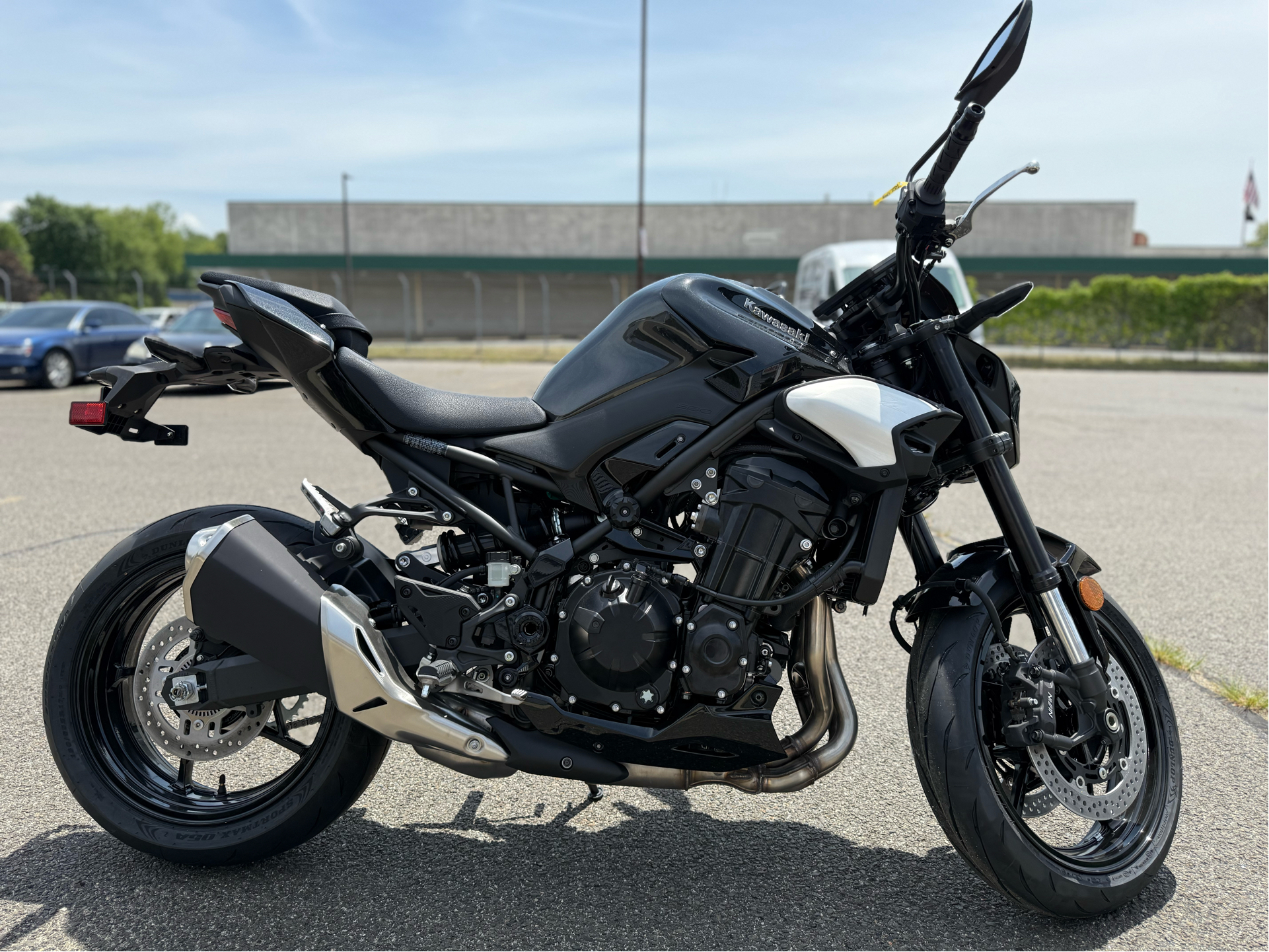 2025 Kawasaki Z900 ABS in Enfield, Connecticut - Photo 7
