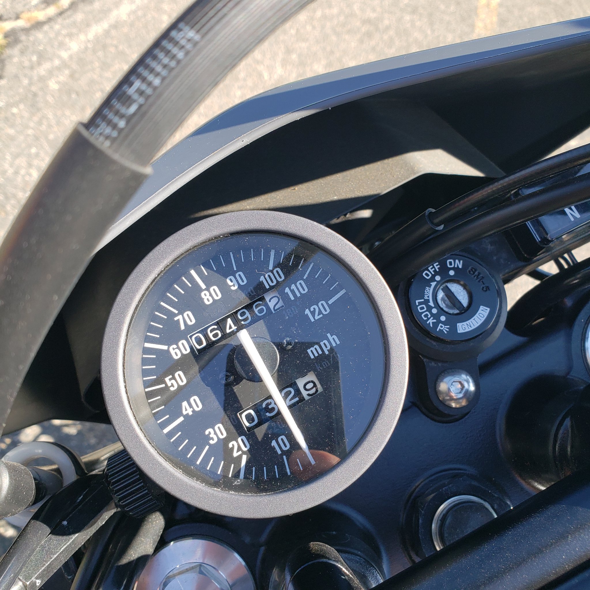 2024 Suzuki DR650S 4