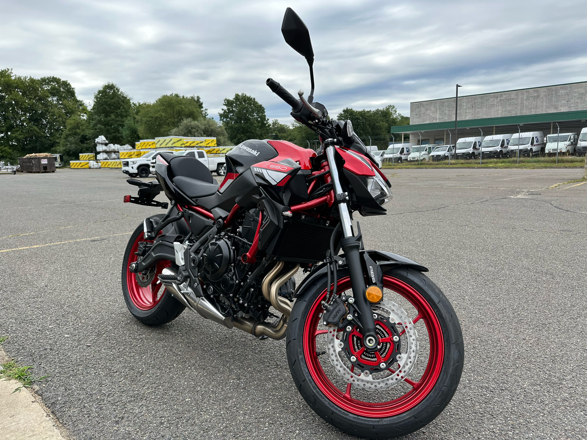 2024 Kawasaki Z650 ABS in Enfield, Connecticut - Photo 8