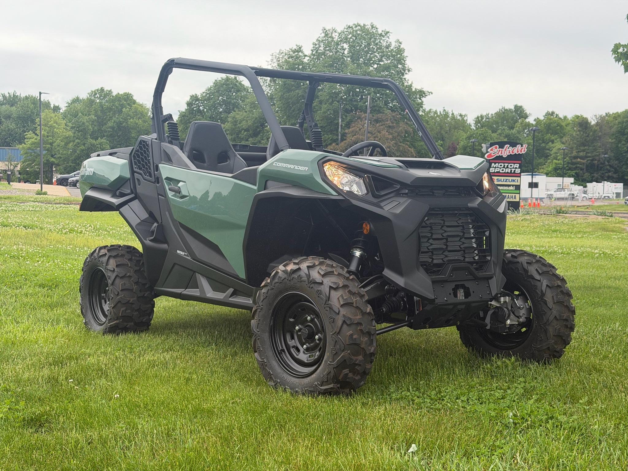 2026 Can-Am™ Commander DPS 700 6