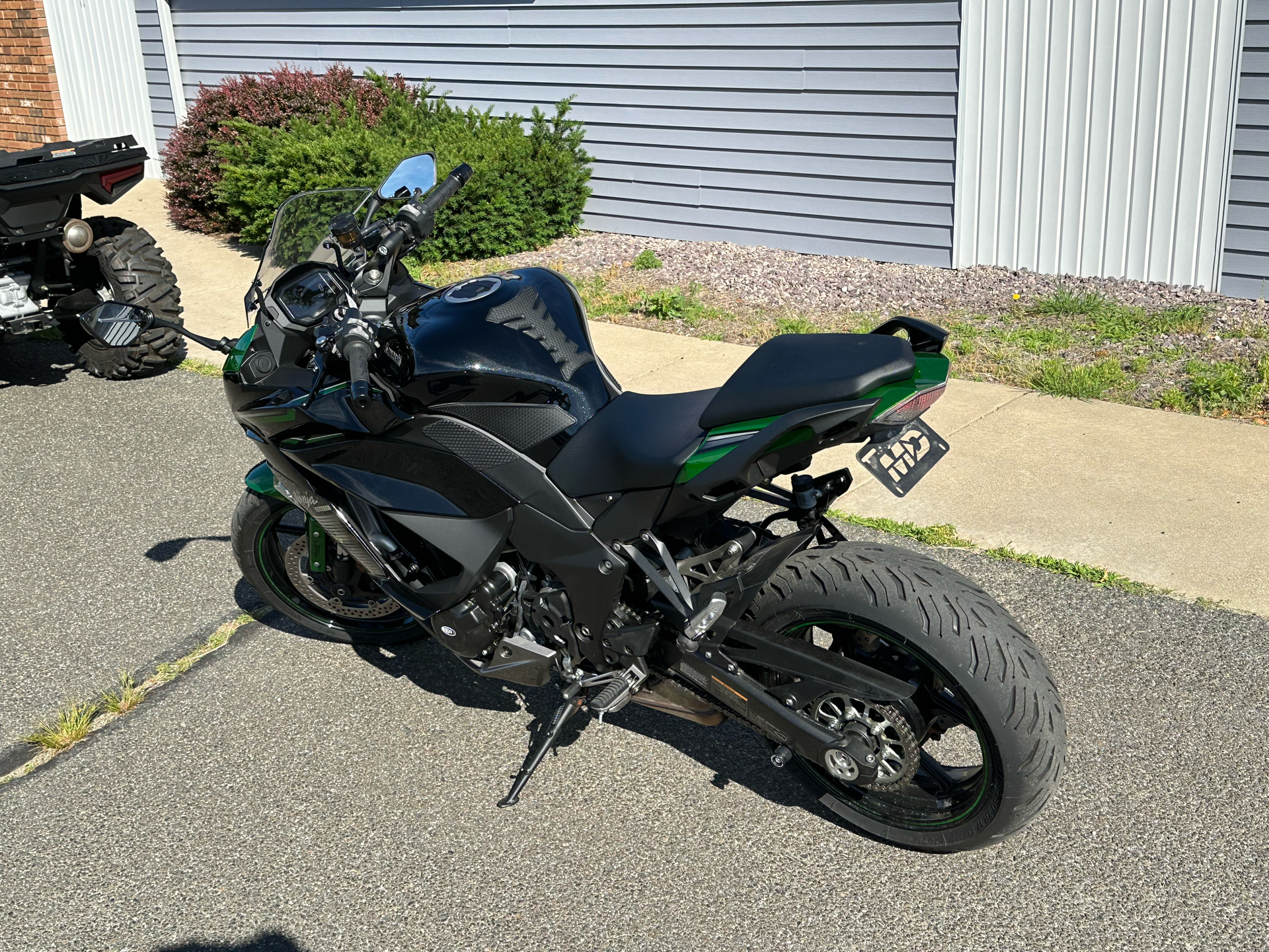 2023 Kawasaki Ninja 1000SX in Enfield, Connecticut - Photo 4
