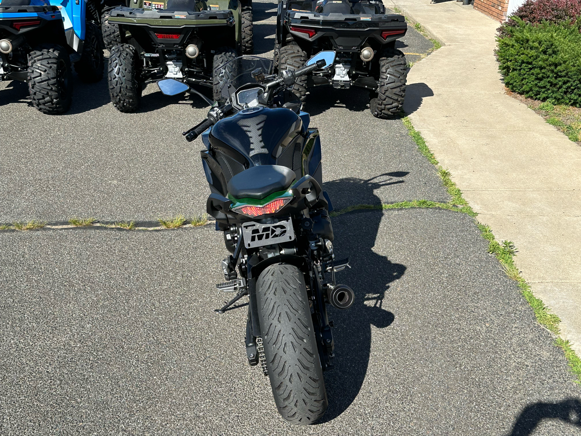 2023 Kawasaki Ninja 1000SX in Enfield, Connecticut - Photo 5