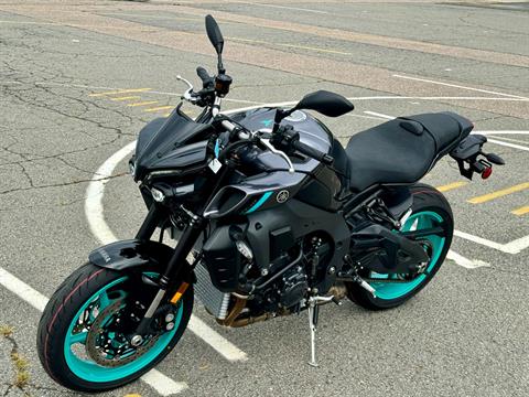 2024 Yamaha MT-10 in Enfield, Connecticut - Photo 13