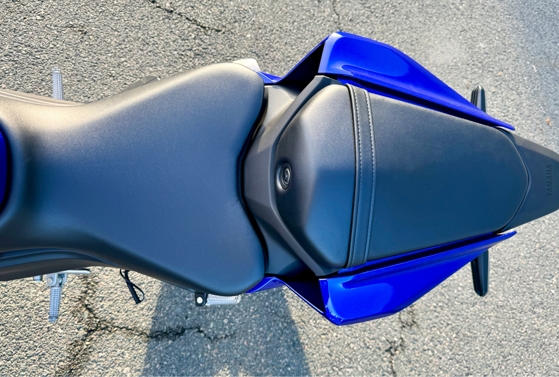 2025 Yamaha YZF-R3 in Enfield, Connecticut - Photo 12