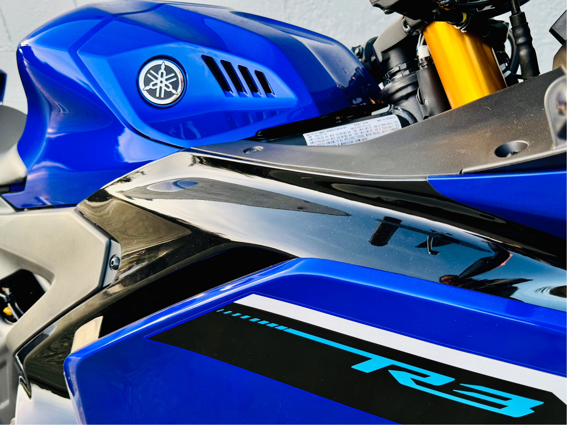 2025 Yamaha YZF-R3 in Enfield, Connecticut - Photo 21