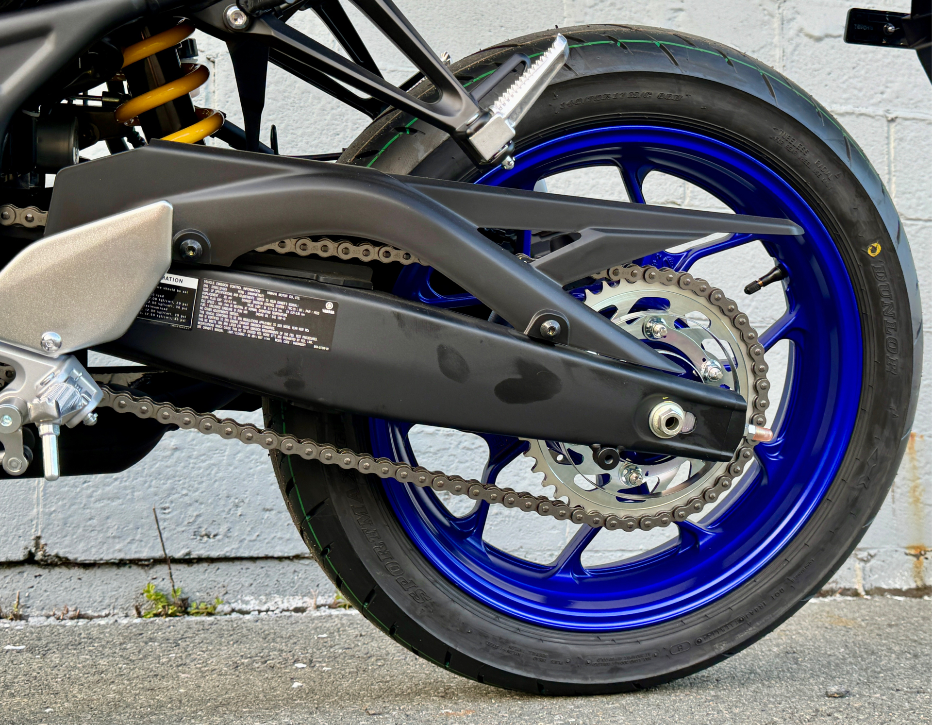 2025 Yamaha YZF-R3 in Enfield, Connecticut - Photo 37
