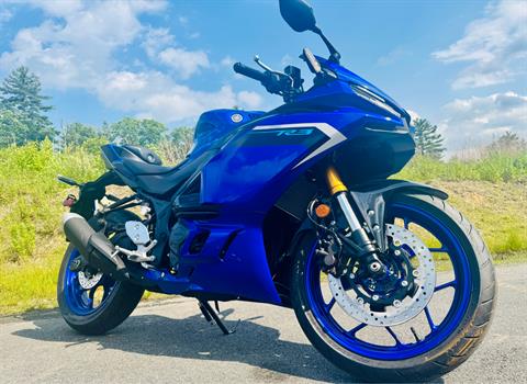 2025 Yamaha YZF-R3 in Enfield, Connecticut - Photo 7
