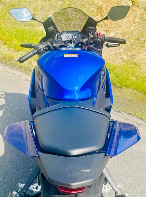2025 Yamaha YZF-R3 in Enfield, Connecticut - Photo 18