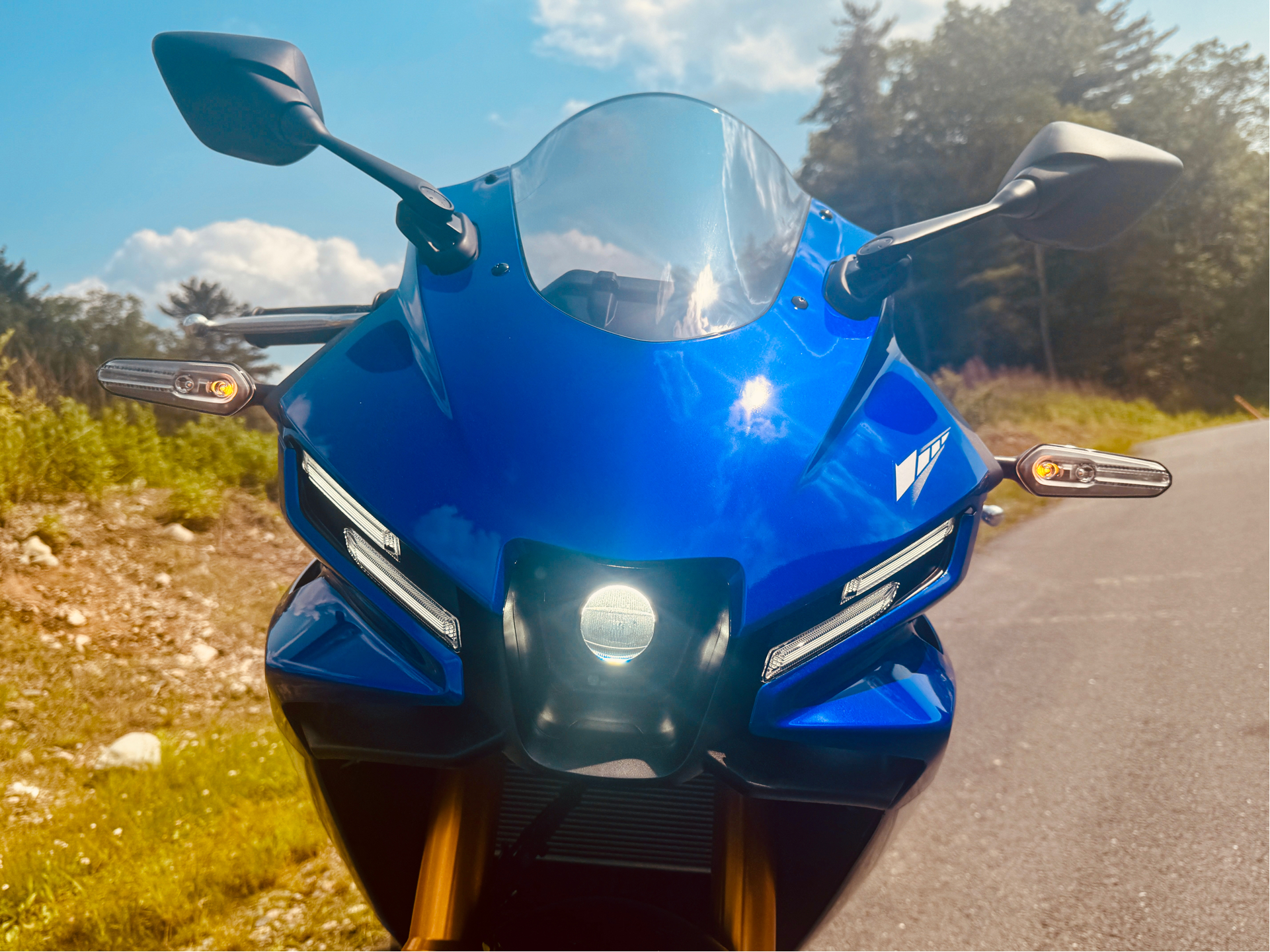 2025 Yamaha YZF-R3 in Enfield, Connecticut - Photo 2