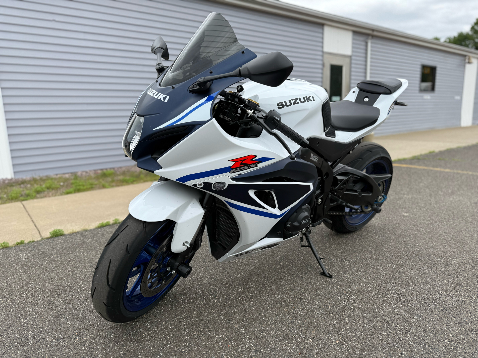 2023 Suzuki GSX-R1000 in Enfield, Connecticut - Photo 1