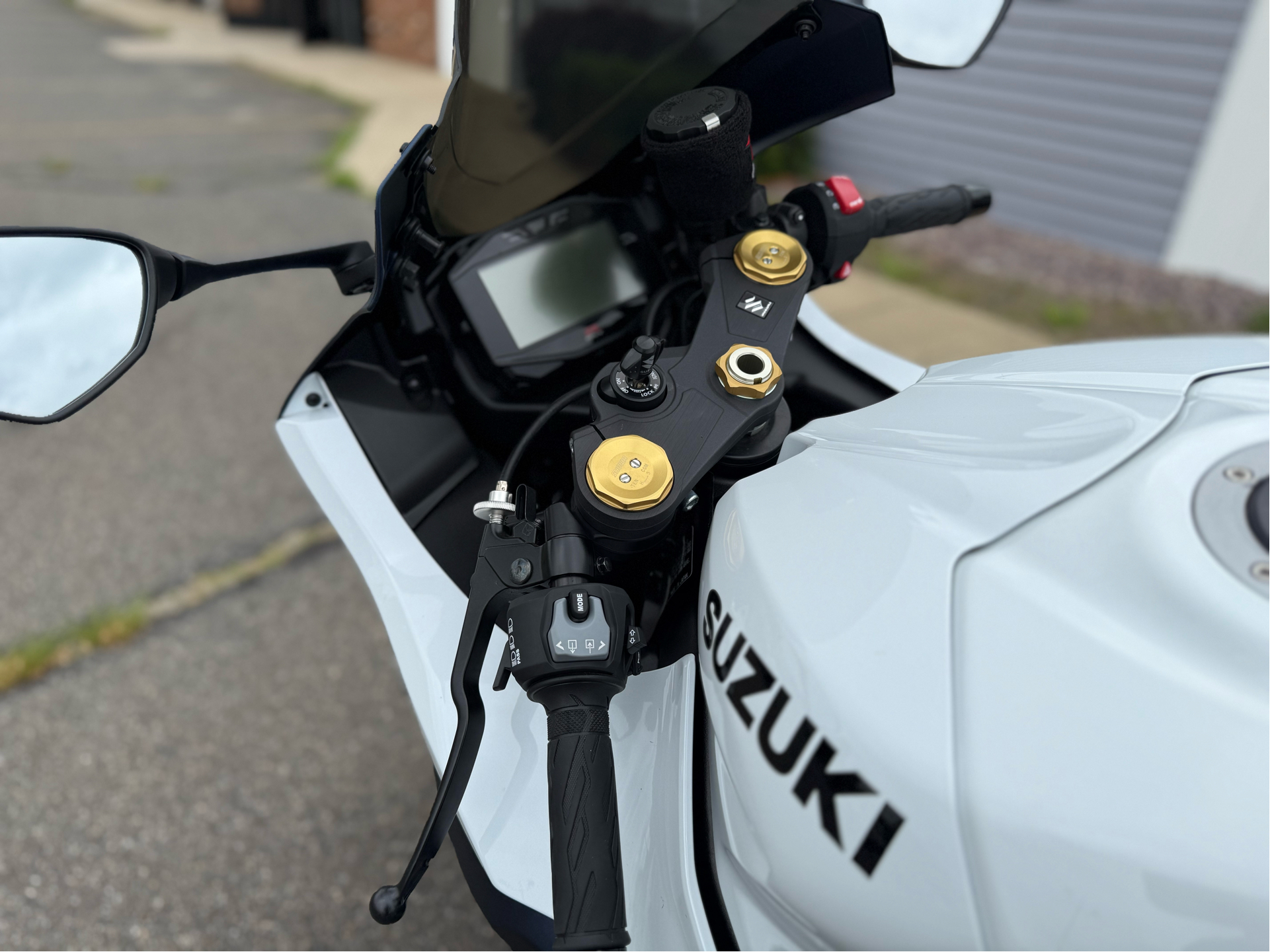 2023 Suzuki GSX-R1000 in Enfield, Connecticut - Photo 3