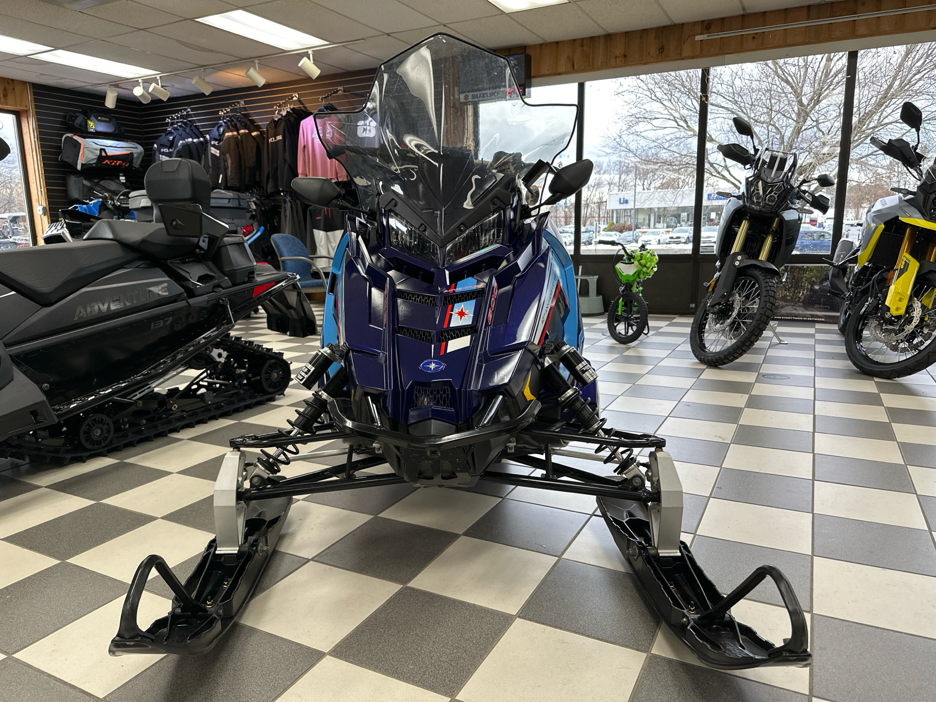 2020 Polaris 600 Indy Adventure 137 SC in Enfield, Connecticut - Photo 3