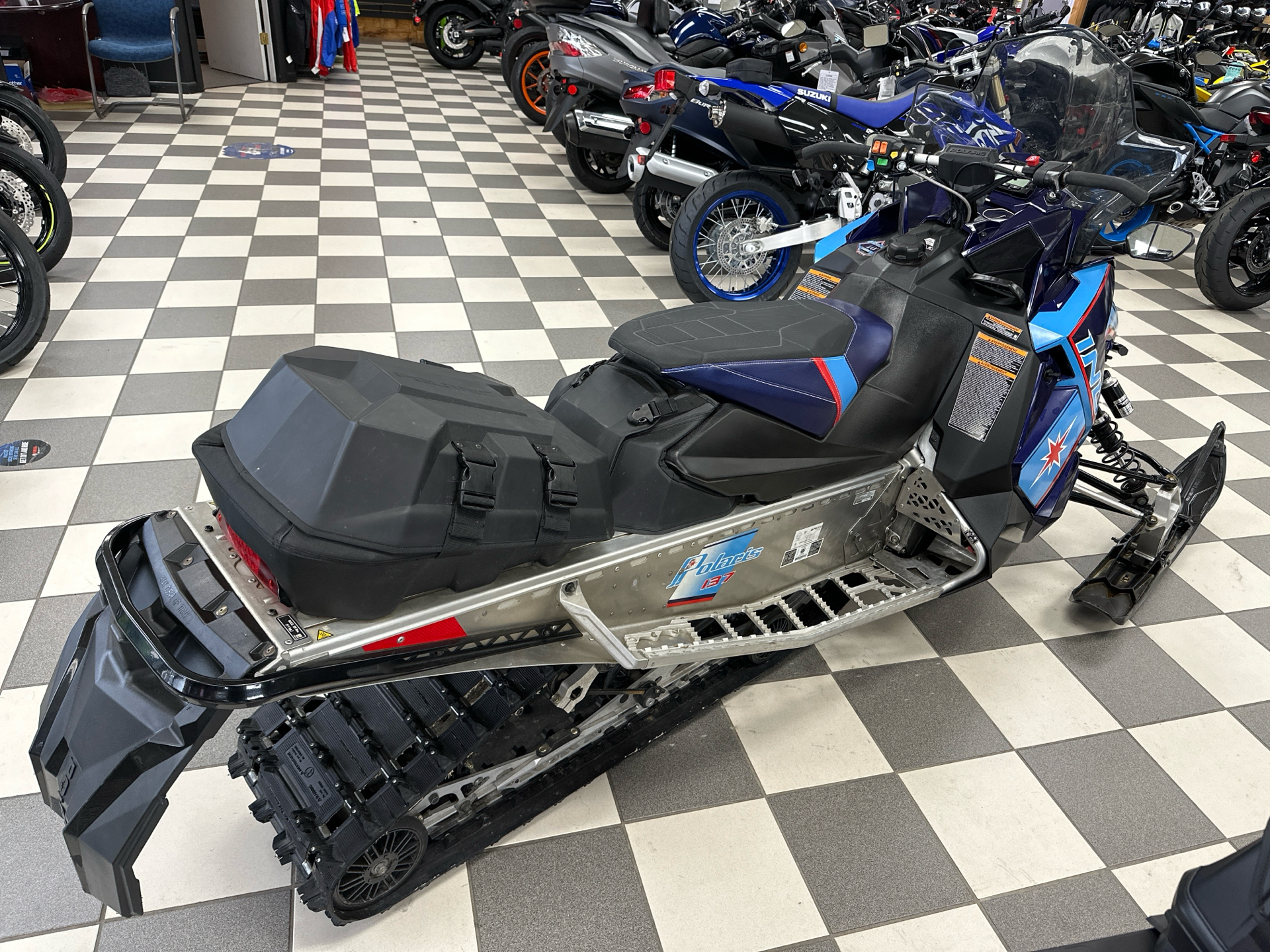 2020 Polaris 600 Indy Adventure 137 SC in Enfield, Connecticut - Photo 6