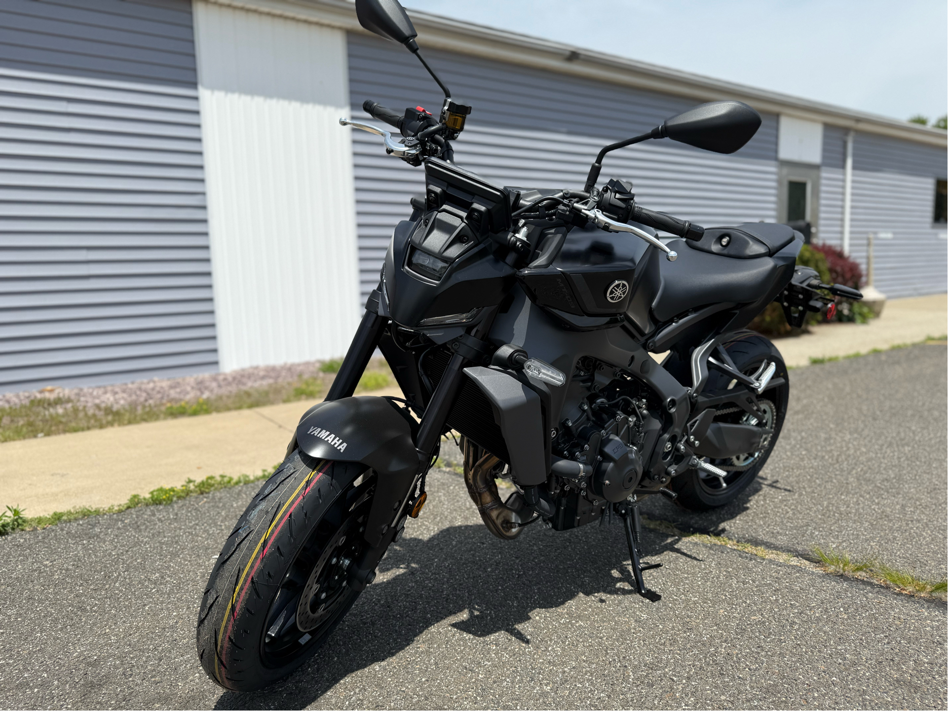 2025 Yamaha MT-09 in Enfield, Connecticut - Photo 2