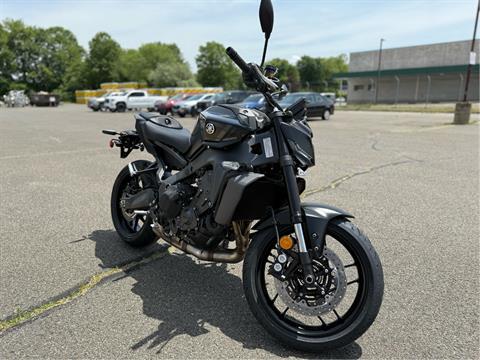 2025 Yamaha MT-09 in Enfield, Connecticut - Photo 8