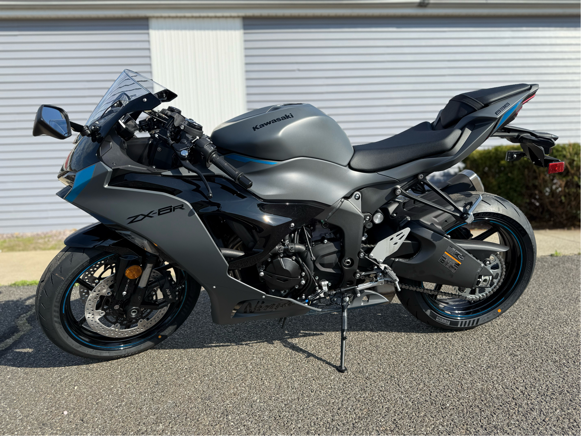 2025 Kawasaki Ninja ZX-6R in Enfield, Connecticut - Photo 1