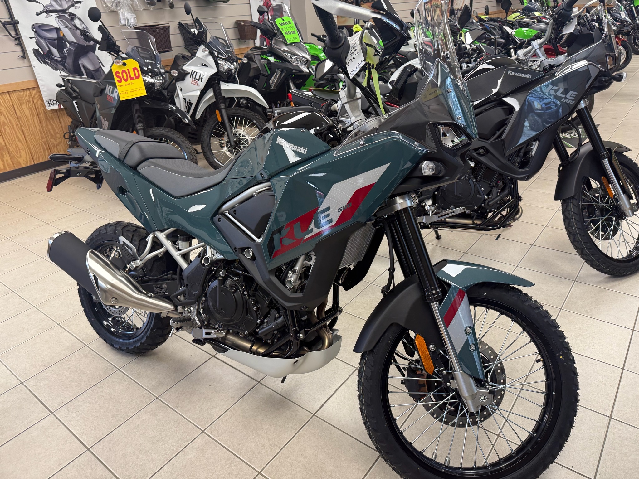 2026 Kawasaki KLE®500 SE ABS 1