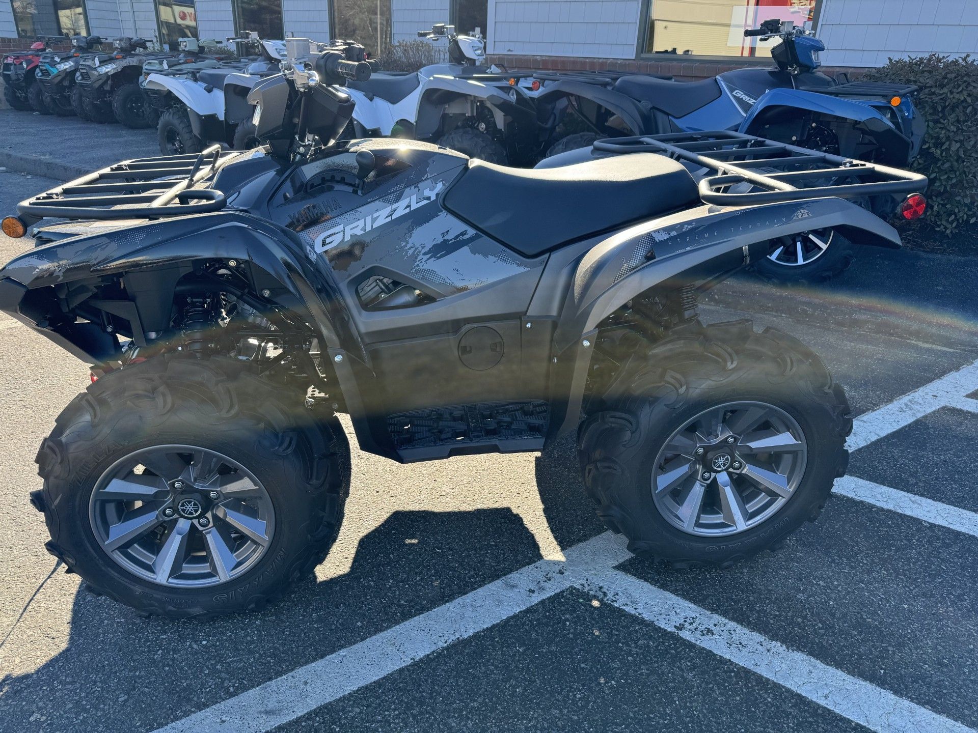 2025 Yamaha Grizzly EPS XT-R in Topsham, Maine - Photo 5