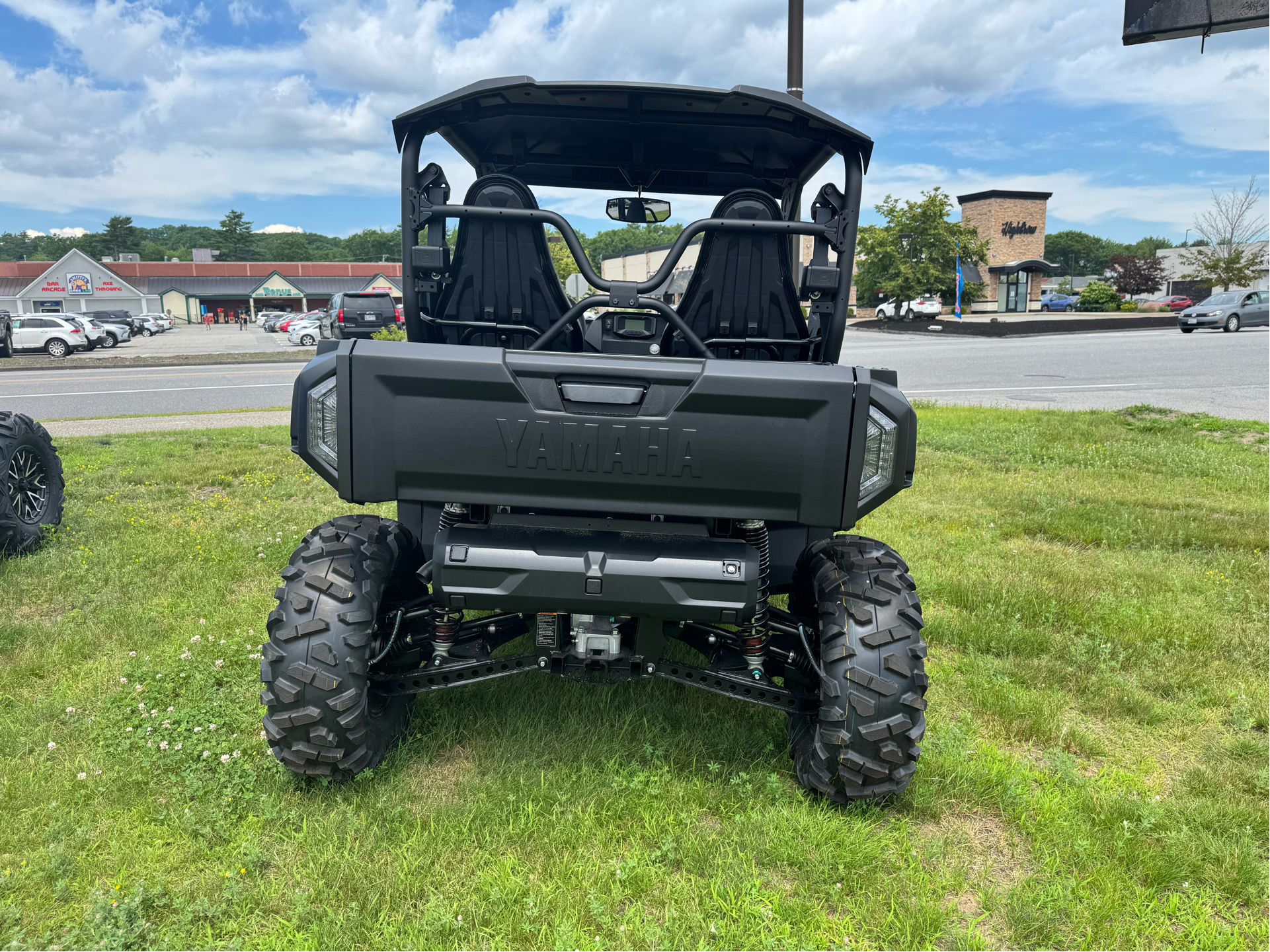 2025 Yamaha Wolverine X2 1000 XT-R in Topsham, Maine - Photo 6