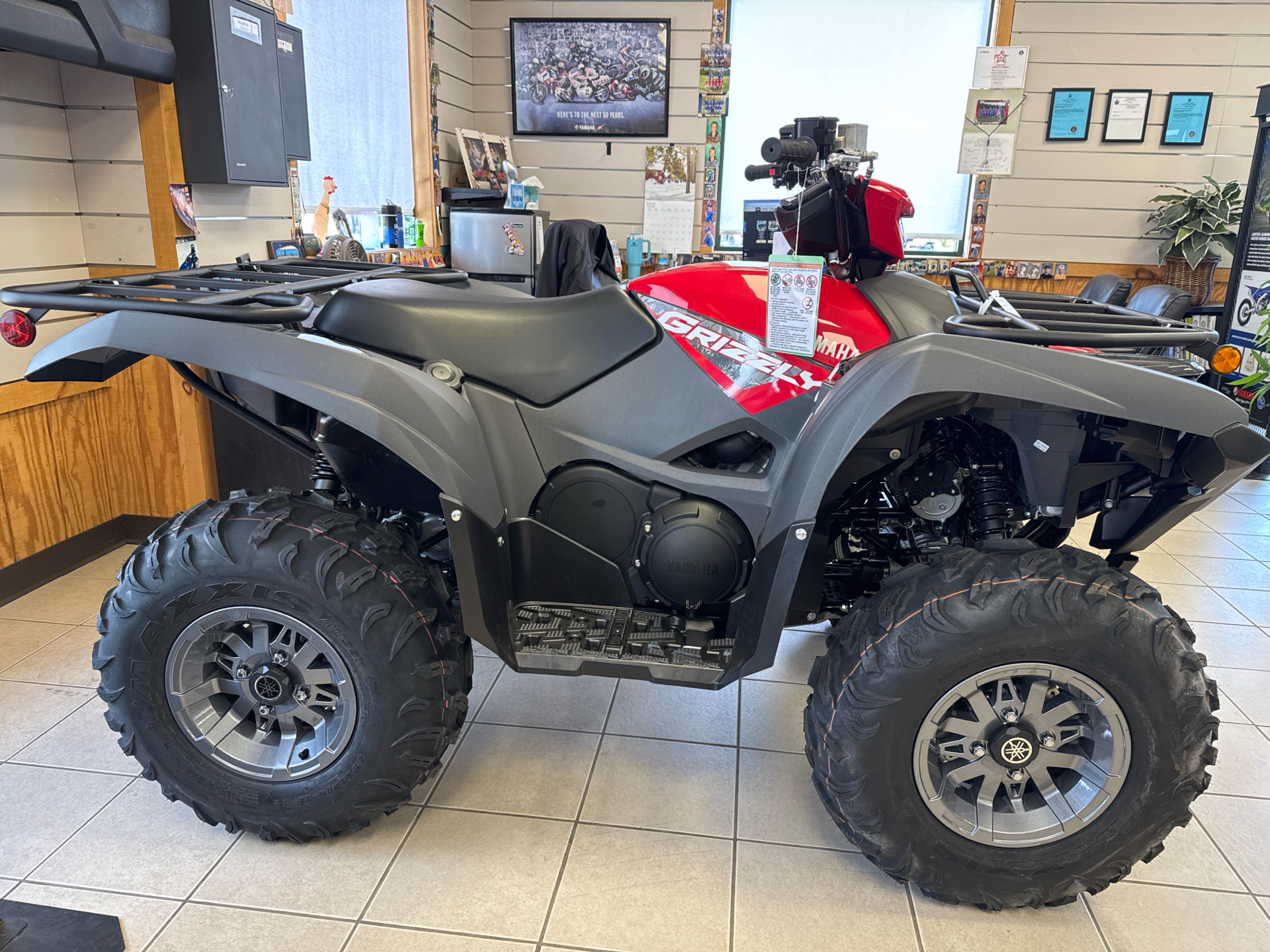 2025 Yamaha Grizzly EPS in Topsham, Maine - Photo 4