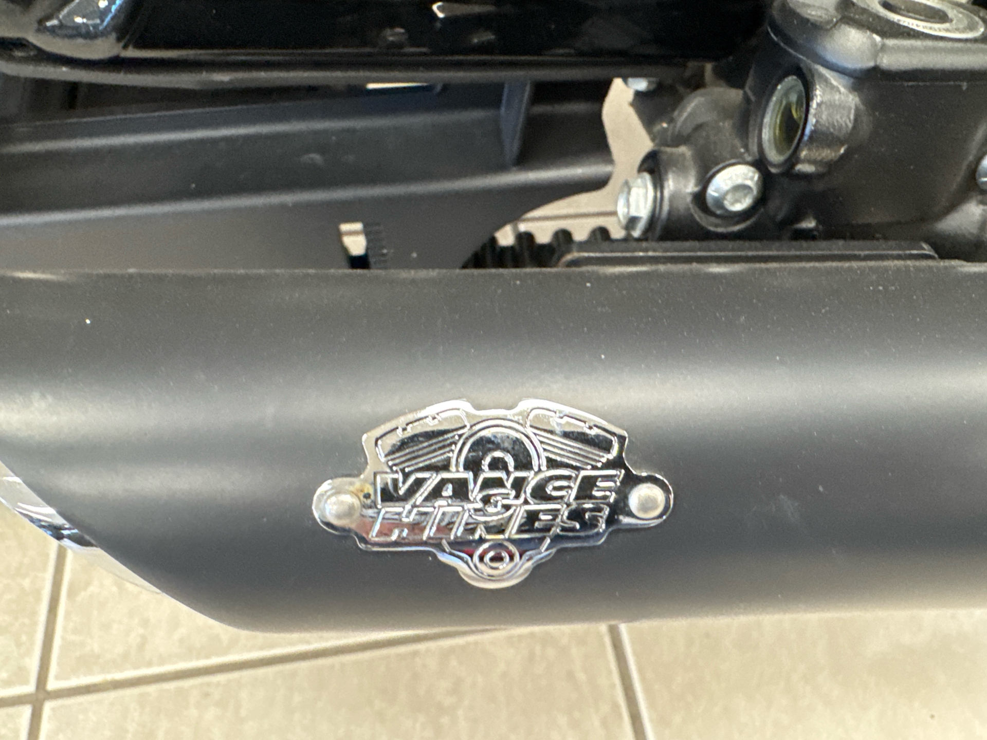 2020 Harley-Davidson Iron 883™ in Topsham, Maine - Photo 4