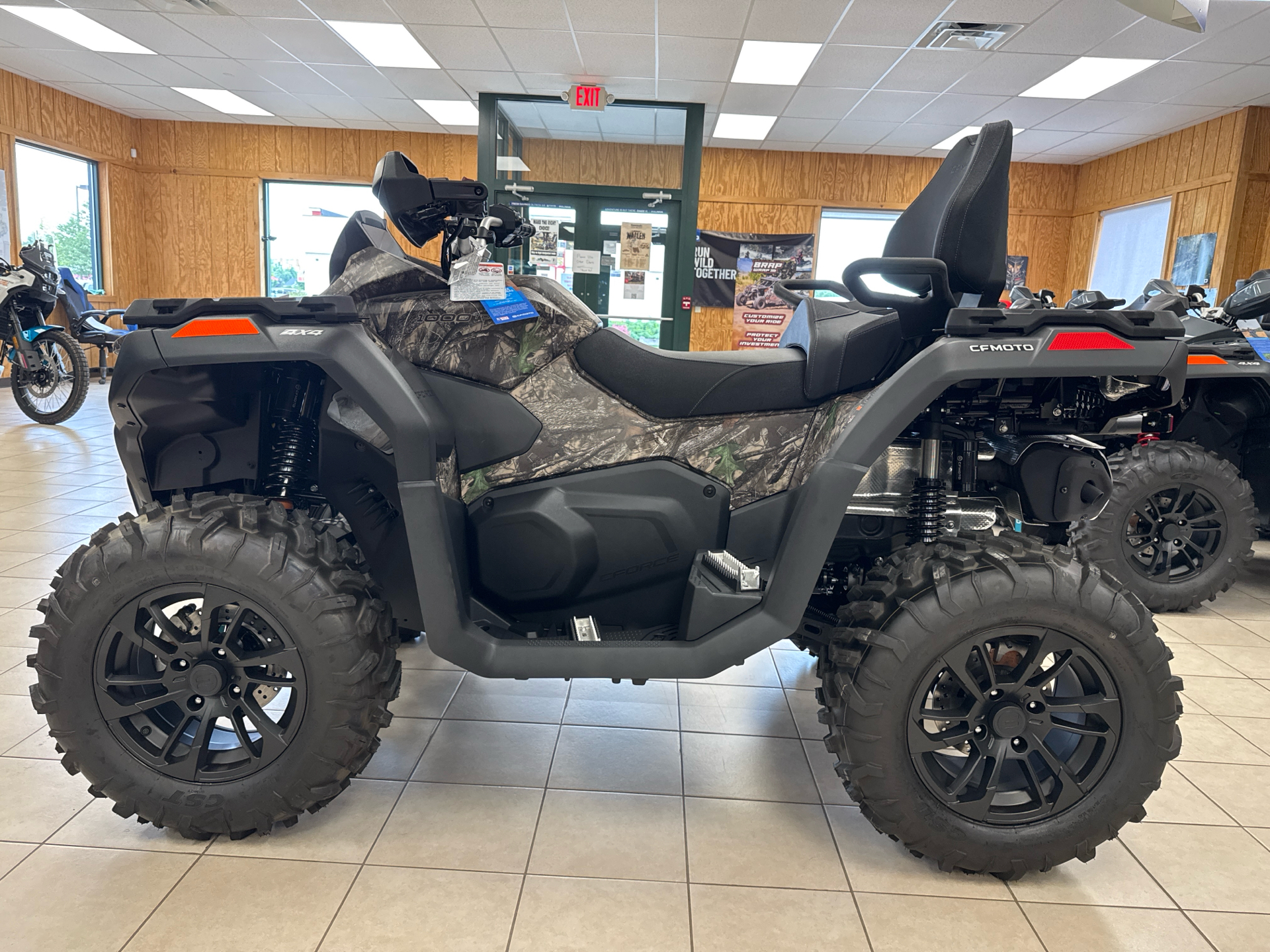 2025 CFMOTO CForce 1000 Touring in Topsham, Maine - Photo 6