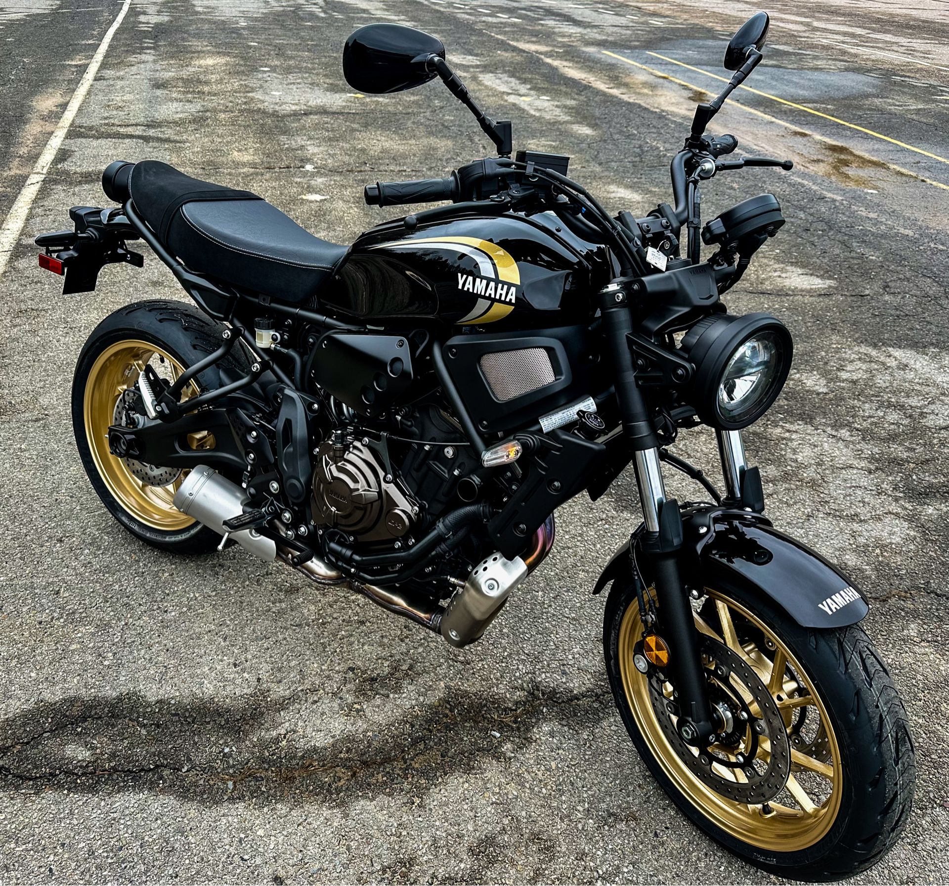 2024 Yamaha XSR700 in Topsham, Maine - Photo 11