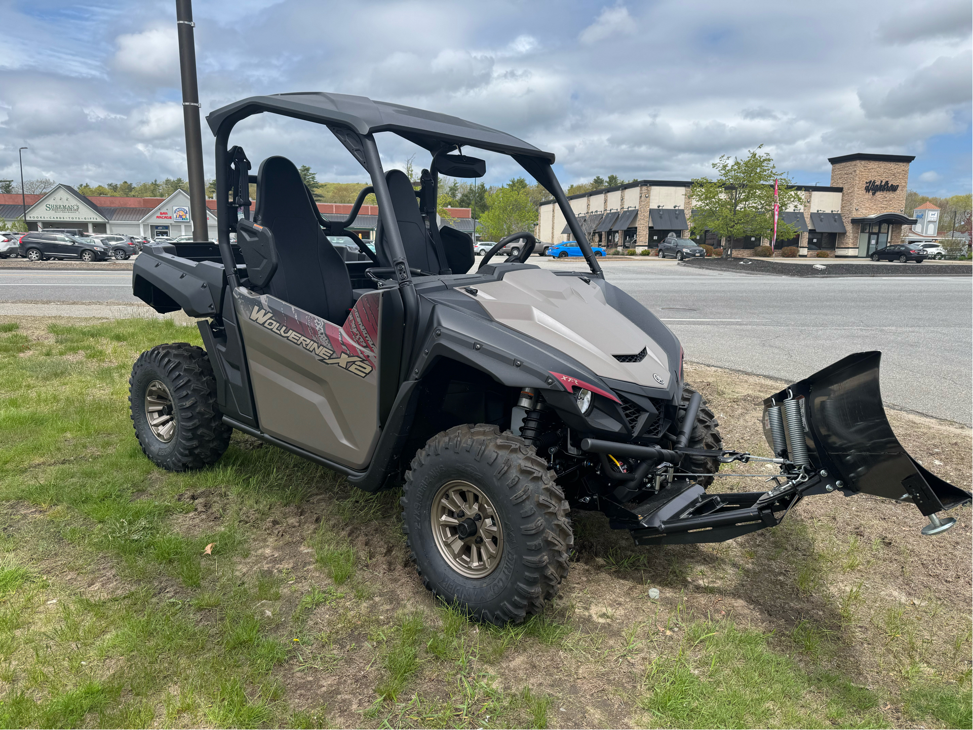 2024 Yamaha Wolverine X2 850 XT-R in Topsham, Maine - Photo 2