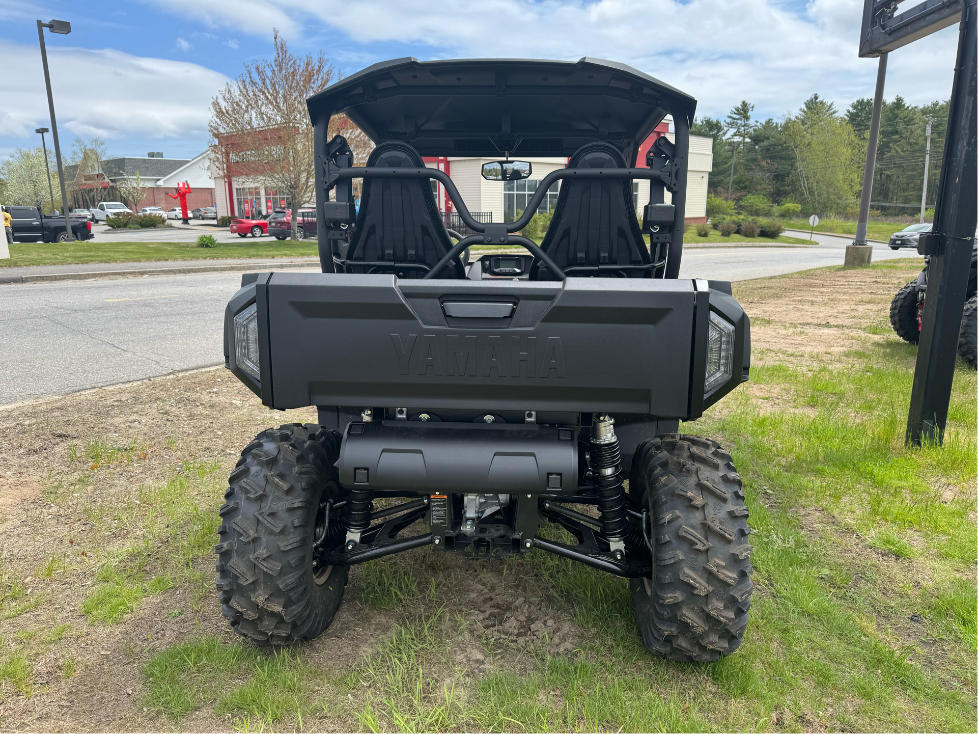 2024 Yamaha Wolverine X2 850 XT-R in Topsham, Maine - Photo 8