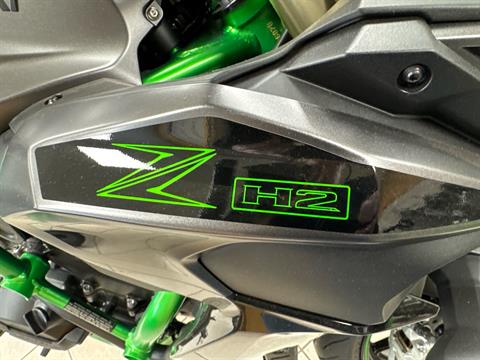 2025 Kawasaki Z H2 SE ABS in Topsham, Maine - Photo 8