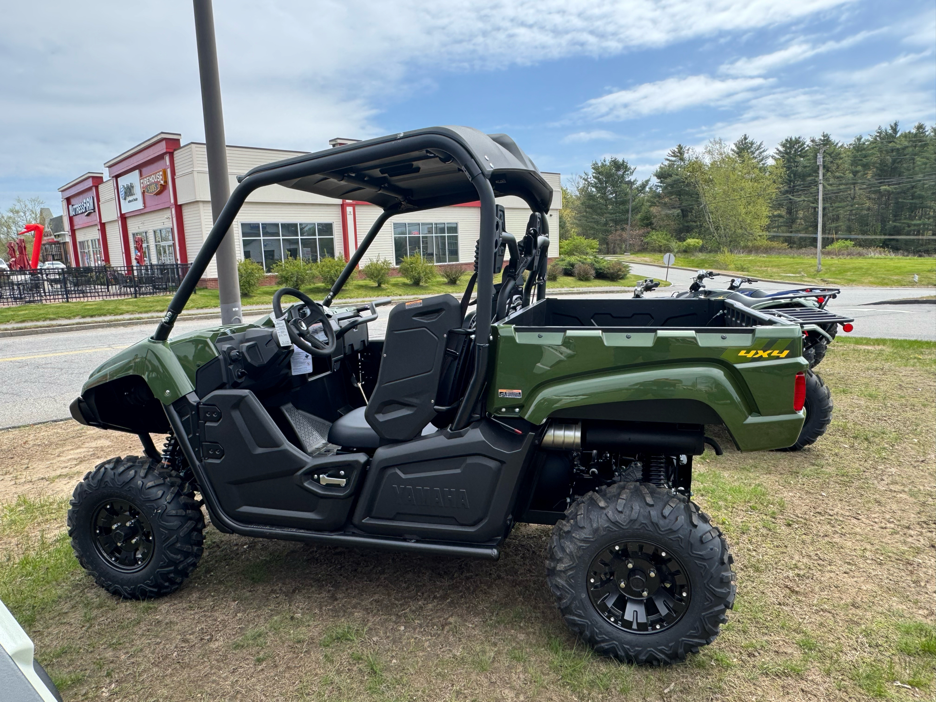 2025 Yamaha Viking EPS in Topsham, Maine - Photo 5